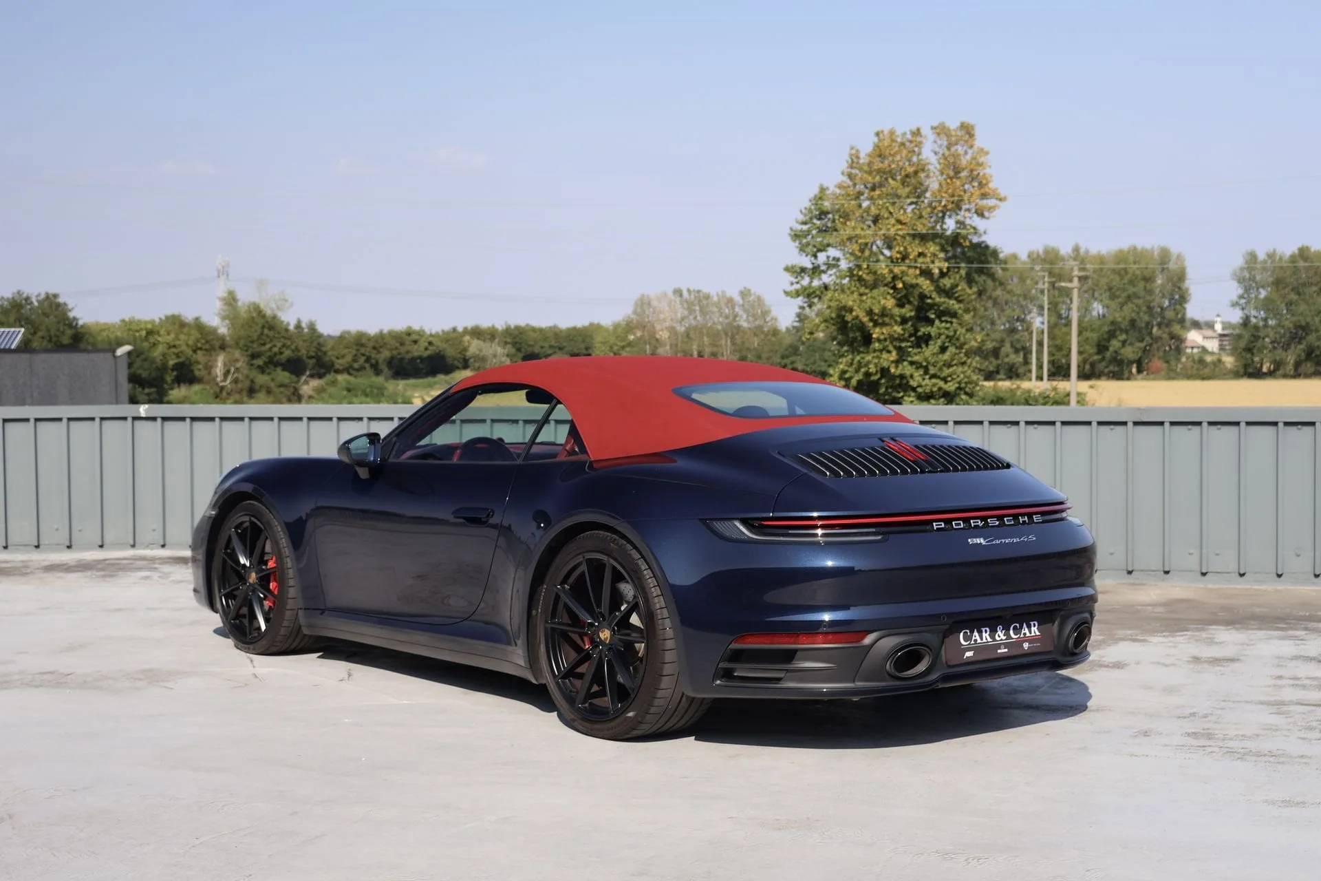 2021 Porsche 911, 2/15