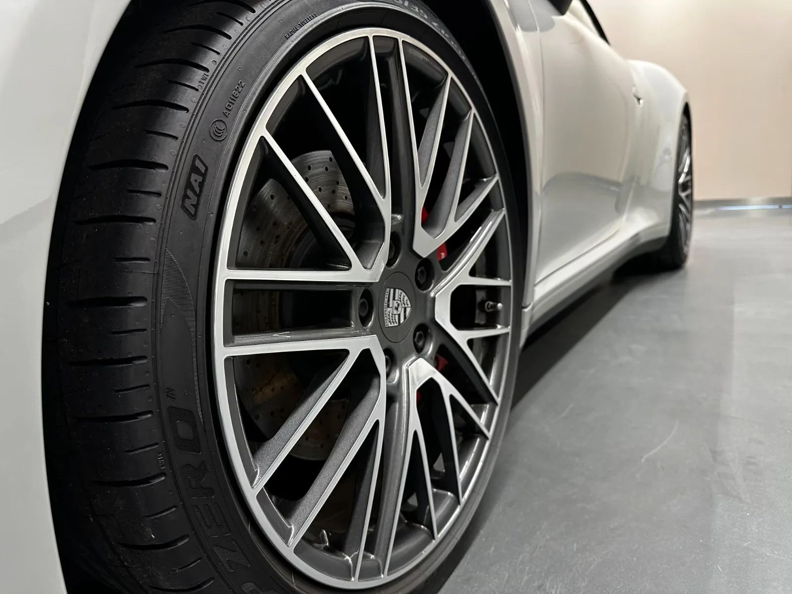 2021 Porsche 911 Carrera 4S Cabriolet, 4/25