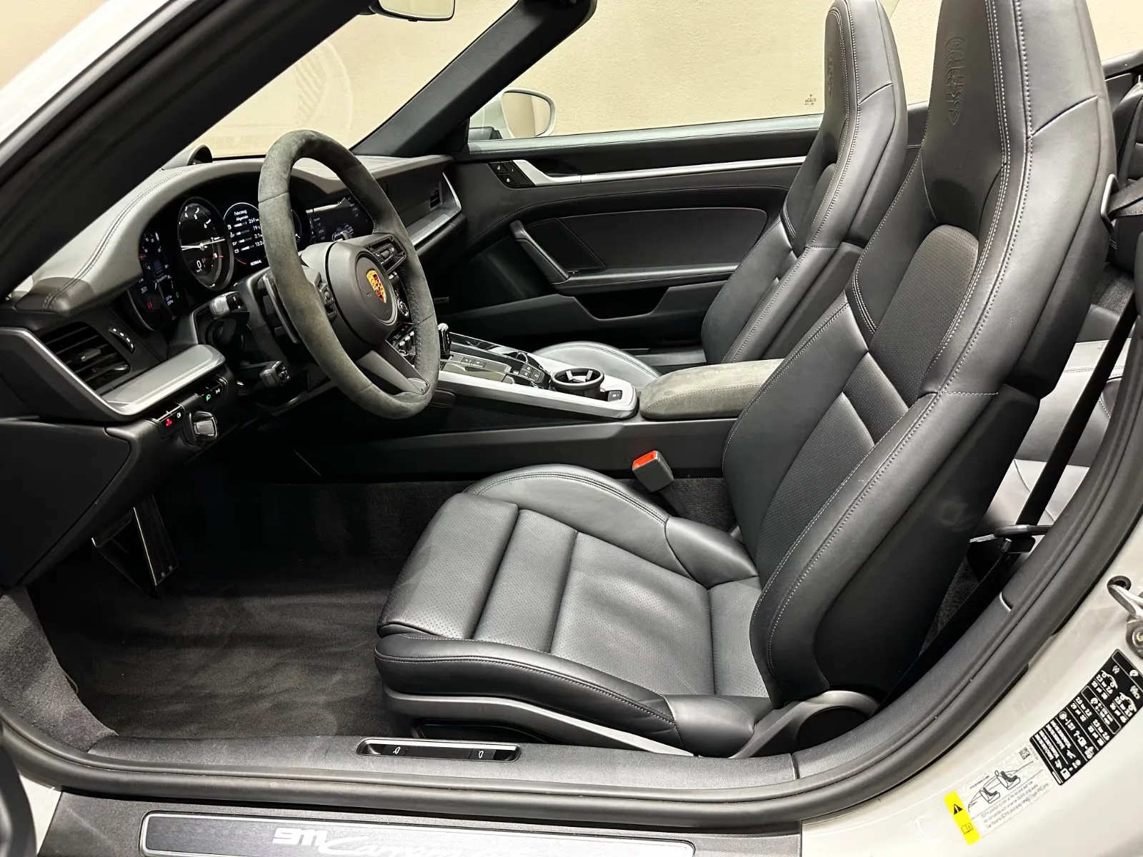 2021 Porsche 911 Carrera 4S Cabriolet, 14/25