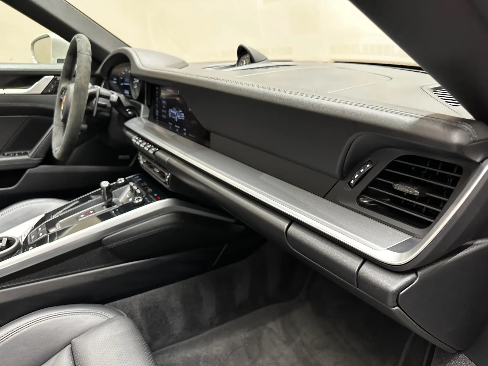 2021 Porsche 911 Carrera 4S Cabriolet, 20/25