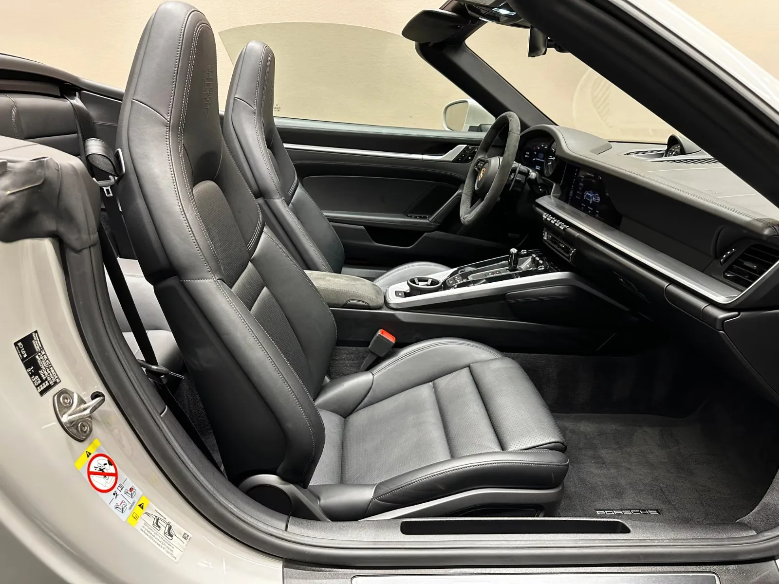 2021 Porsche 911 Carrera 4S Cabriolet, 21/25