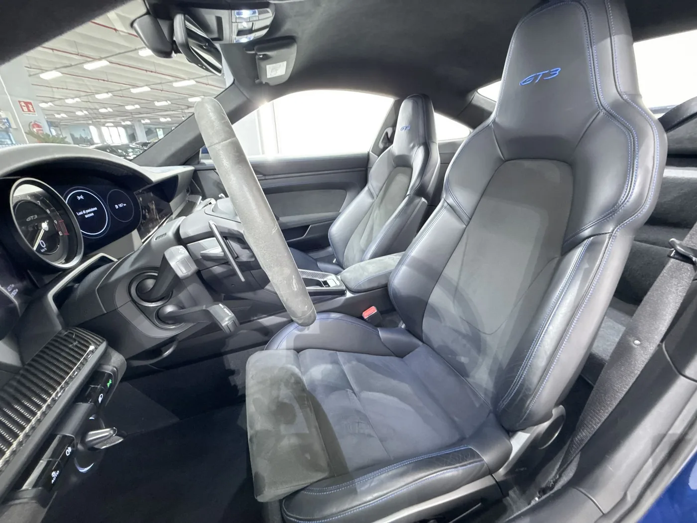 2021 Porsche 911 GT3 proposée par un spécialiste de la supercar à Zibido San Giacomo, Italie, photo 9 sur 18
