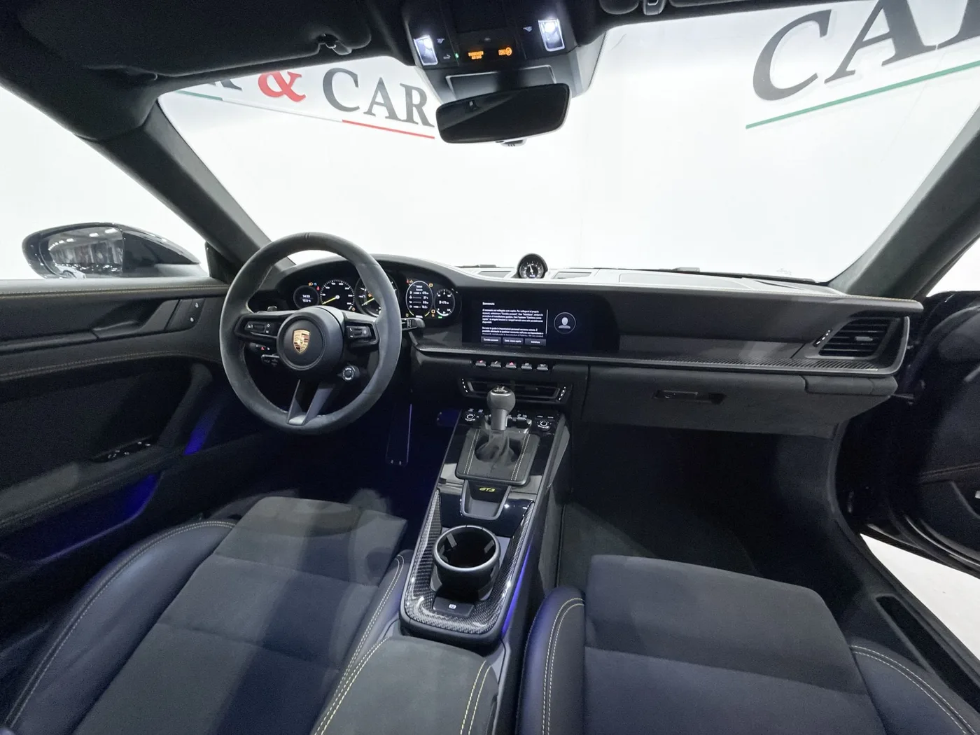 2021 Porsche 911 GT3 proposée par un spécialiste de la supercar à Zibido San Giacomo, Italie, photo 12 sur 17
