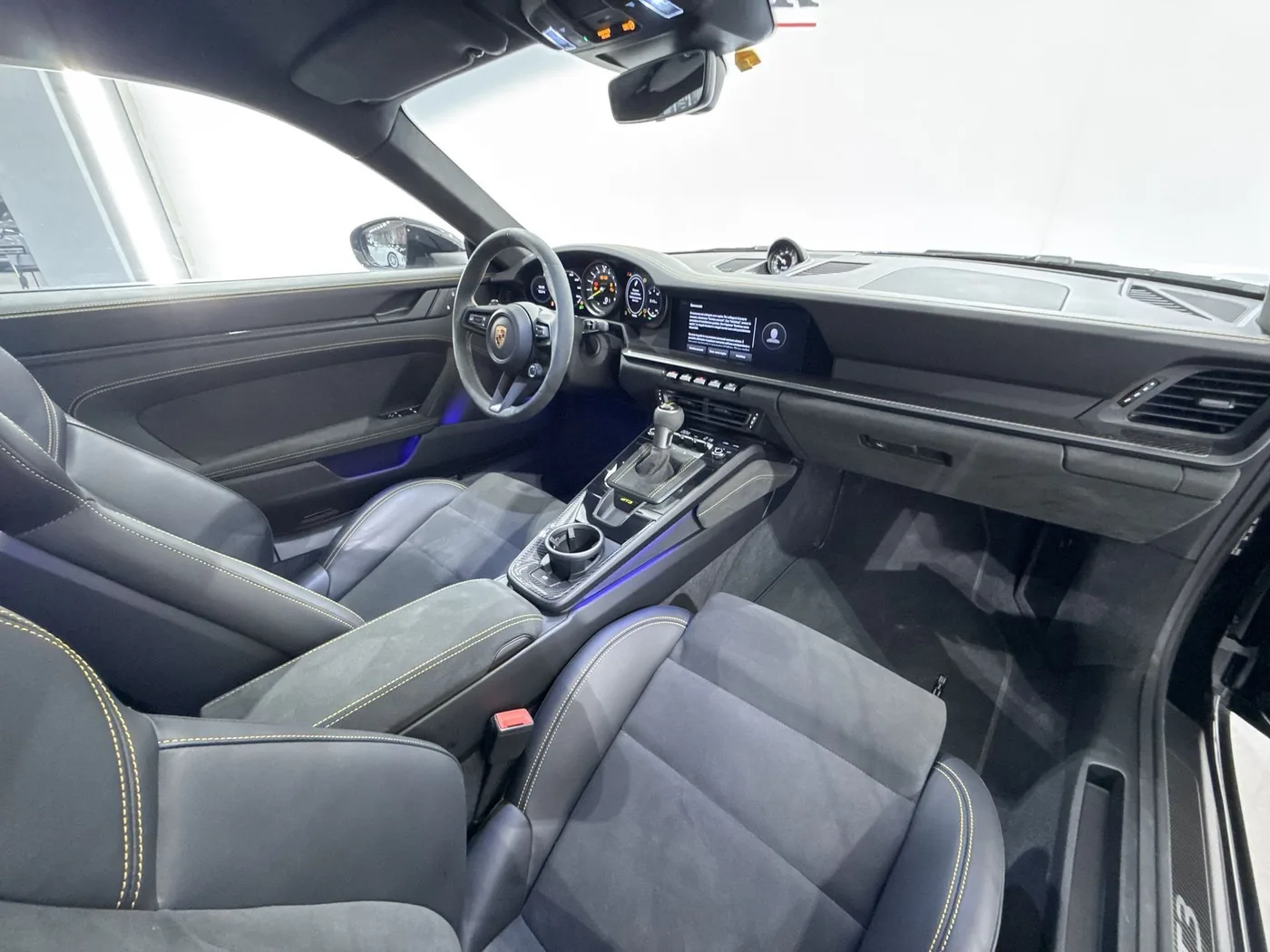2021 Porsche 911 GT3 proposée par un spécialiste de la supercar à Zibido San Giacomo, Italie, photo 13 sur 17