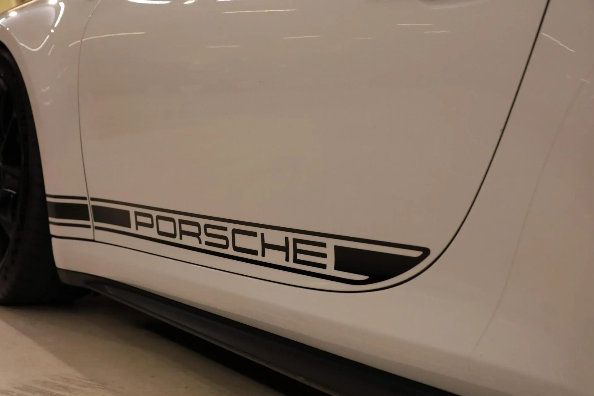 2021 Porsche 911 GT3, 29/30