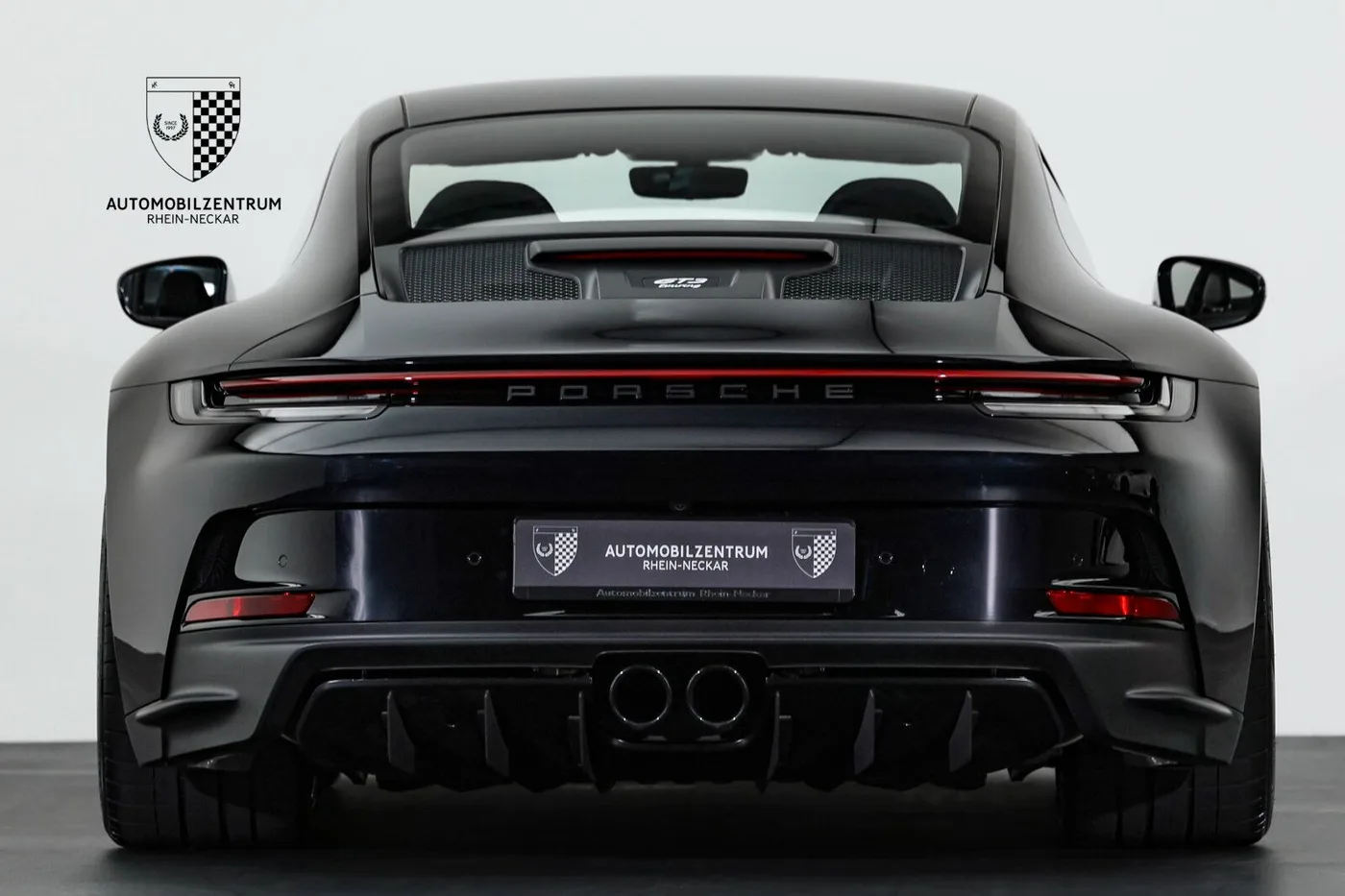 2021 Porsche 911 GT3 Touring offered by a supercar dealer in Viernheim, Germany, photo 6 of 25