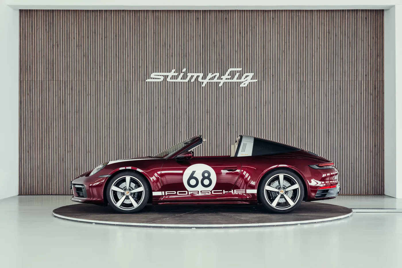 2021 Porsche 911 Targa 4S angeboten von einem Oldtimerspezialisten in Stuttgart, Deutschland, Foto 2 von 25
