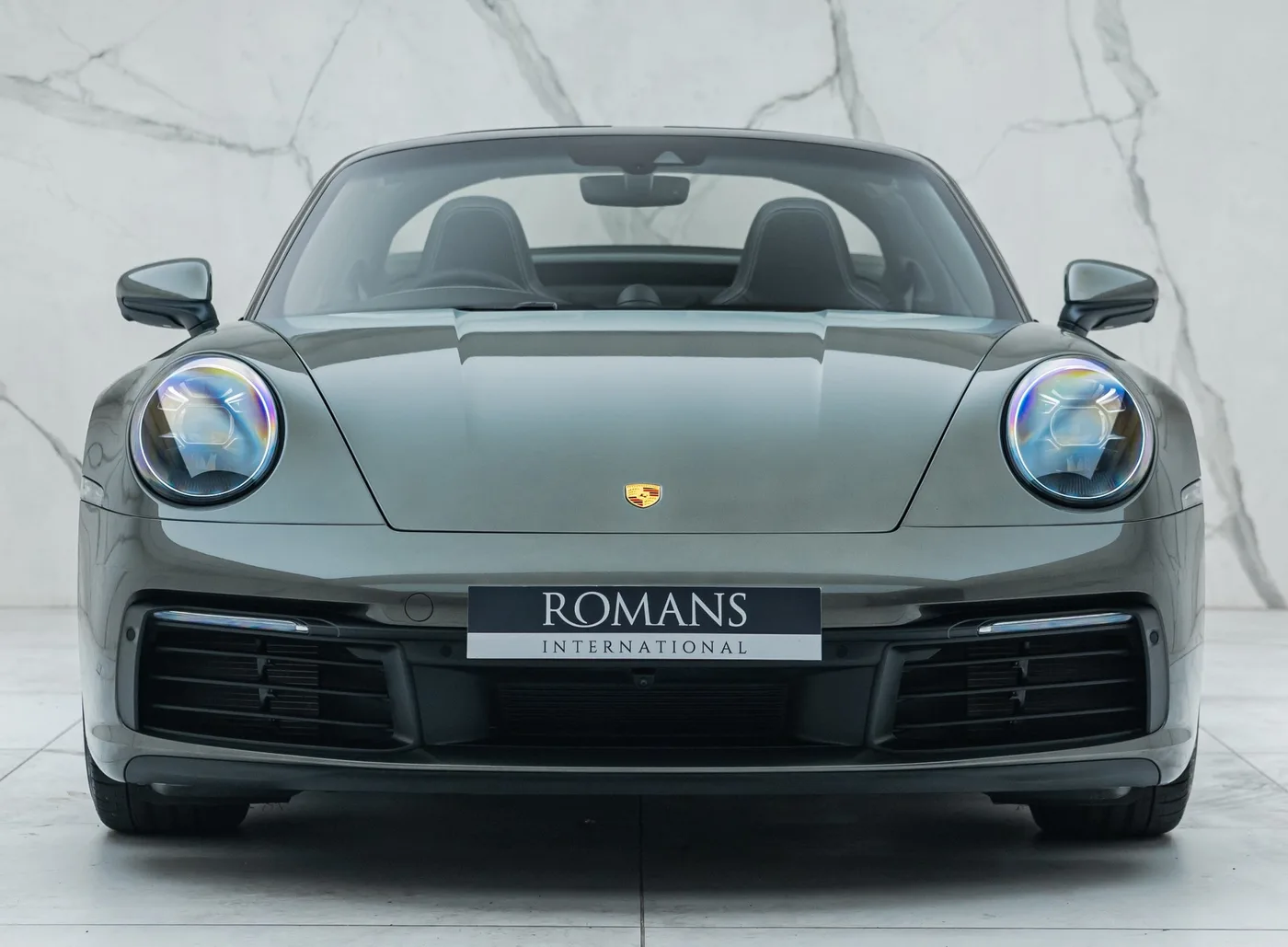 2021 Porsche 911 Targa 4S offered by a specialist dealer in Banstead, United Kingdom, photo 6 of 25