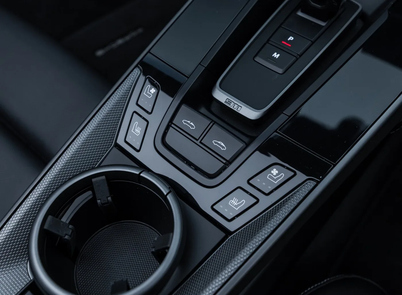 2021 Porsche 911 Targa 4S offered by a specialist dealer in Banstead, United Kingdom, photo 25 of 25