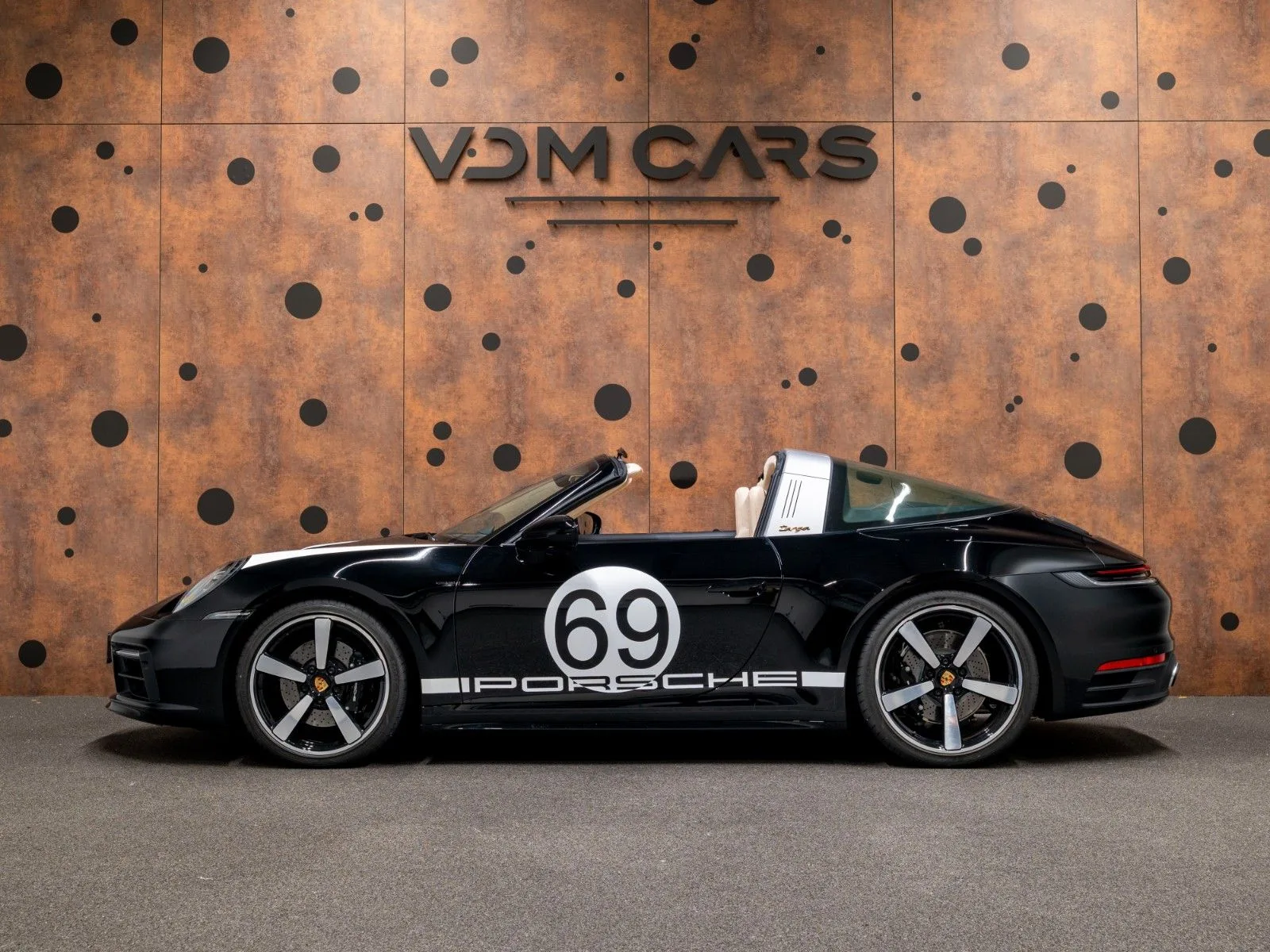 2021 Porsche 911 Targa 4S Heritage Design Edition, 2/30