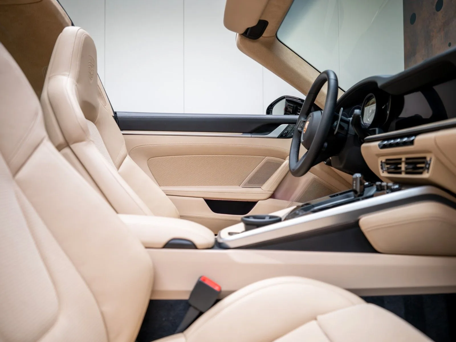 2021 Porsche 911 Targa 4S Heritage Design Edition, 28/30