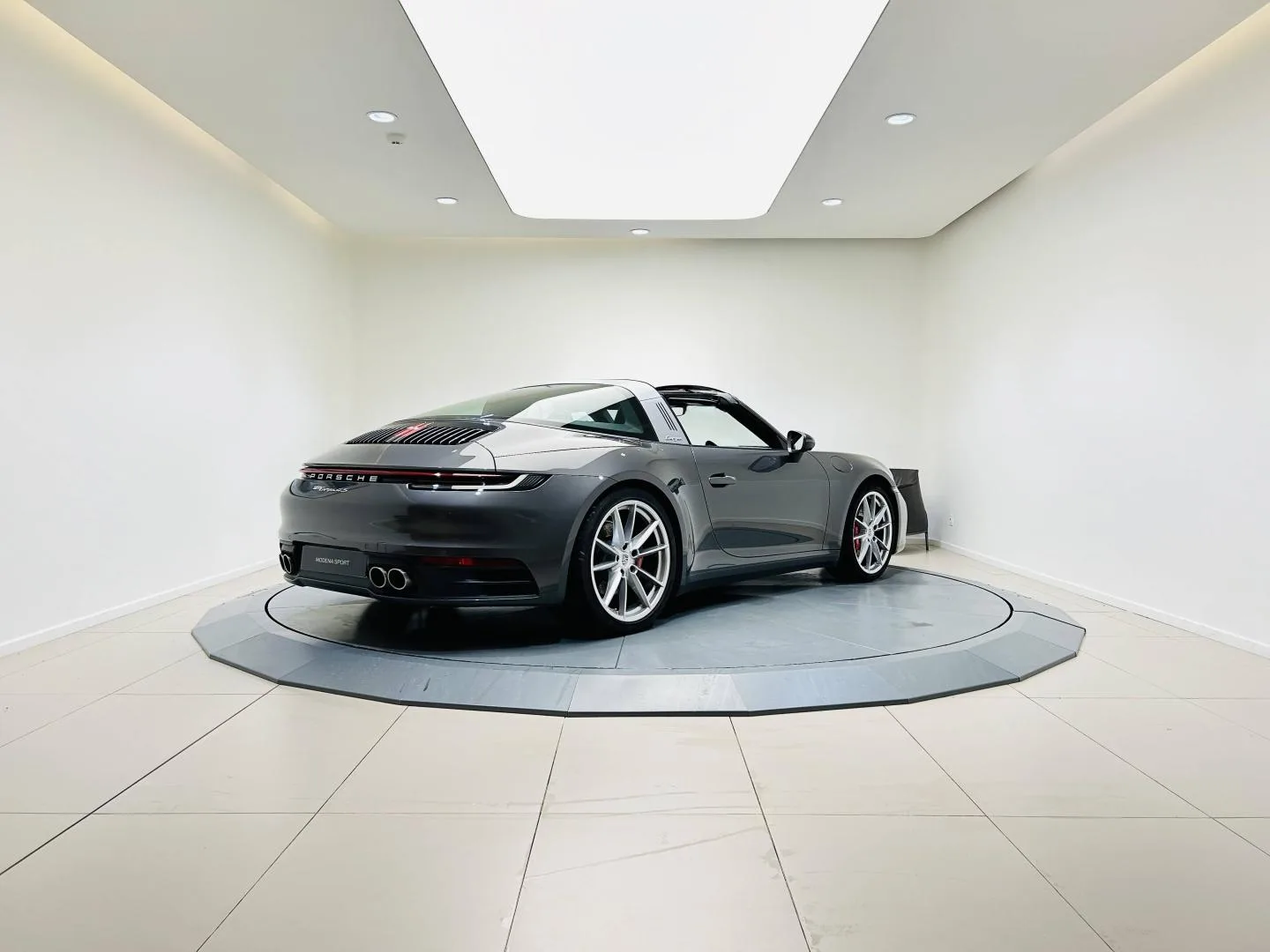 2021 Porsche 911 Targa 4S, 3/20