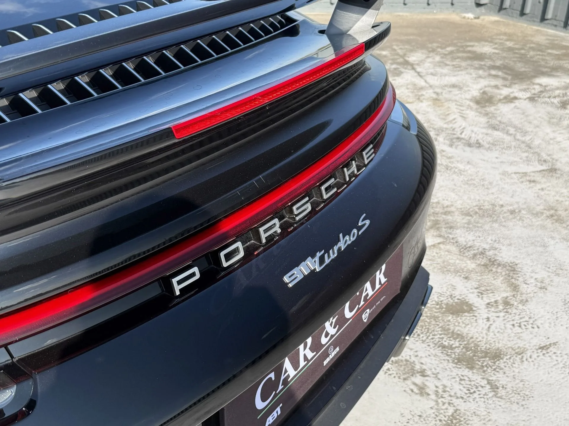 2021 Porsche 911 Turbo S, 17/21