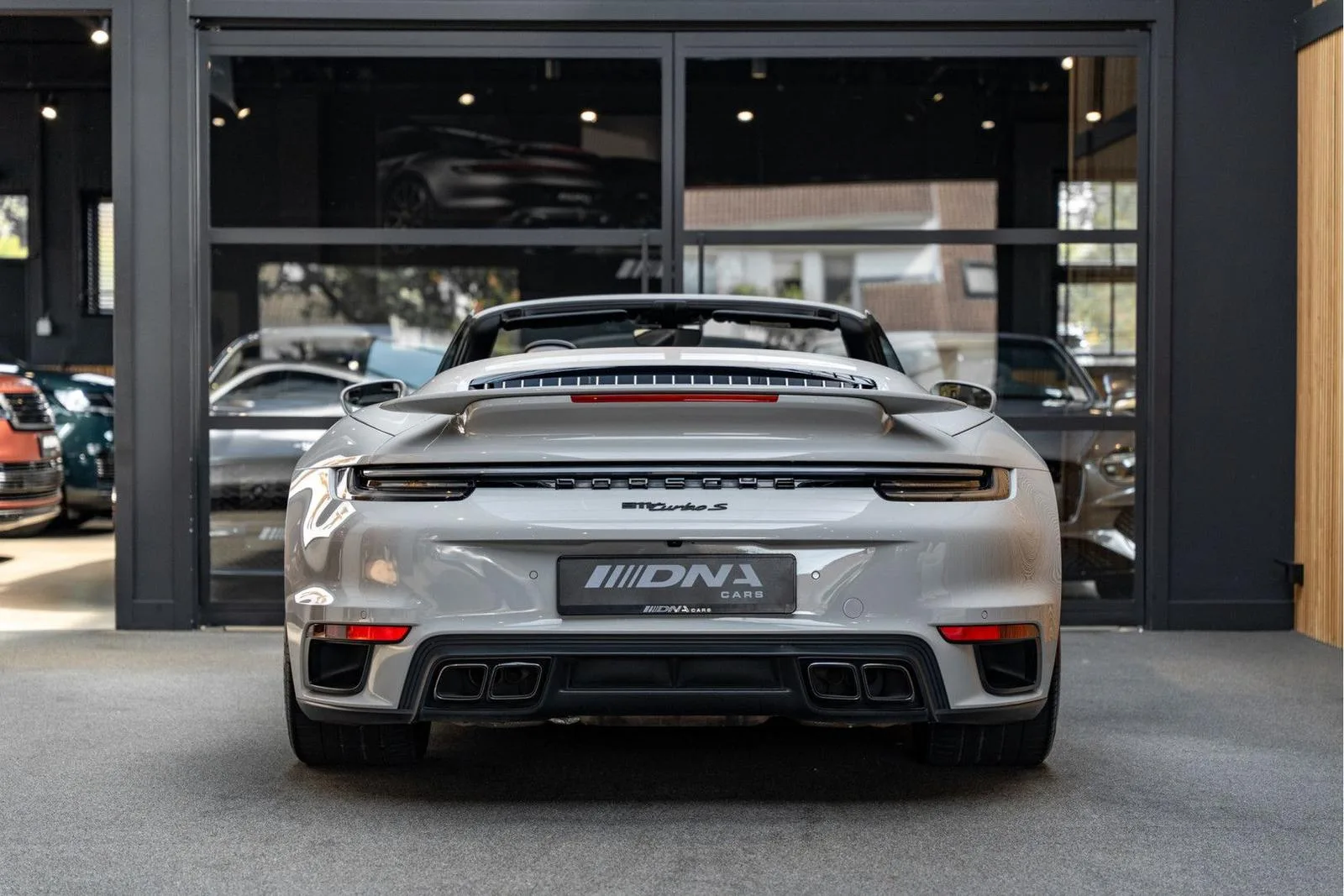 2021 Porsche 911 Turbo S Cabriolet, 4/30