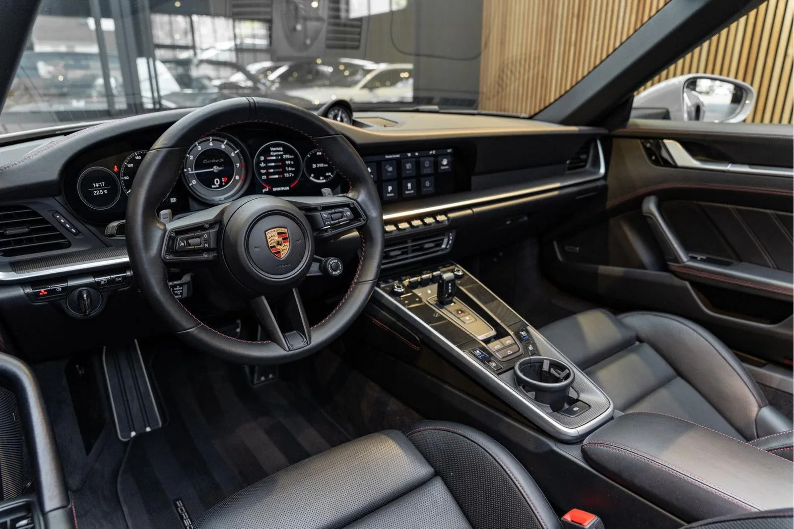 2021 Porsche 911 Turbo S Cabriolet, 6/30