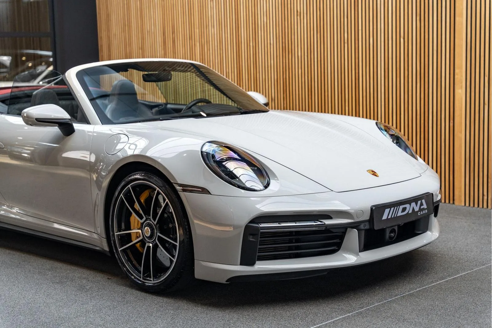 2021 Porsche 911 Turbo S Cabriolet, 10/30