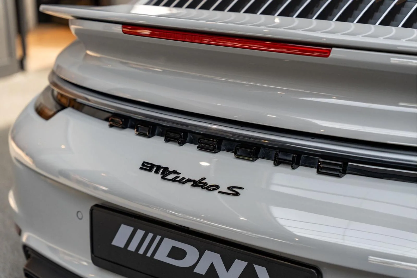 2021 Porsche 911 Turbo S Cabriolet, 16/30