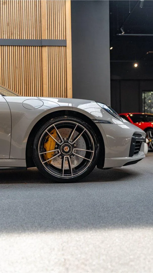 2021 Porsche 911 Turbo S Cabriolet, 26/30