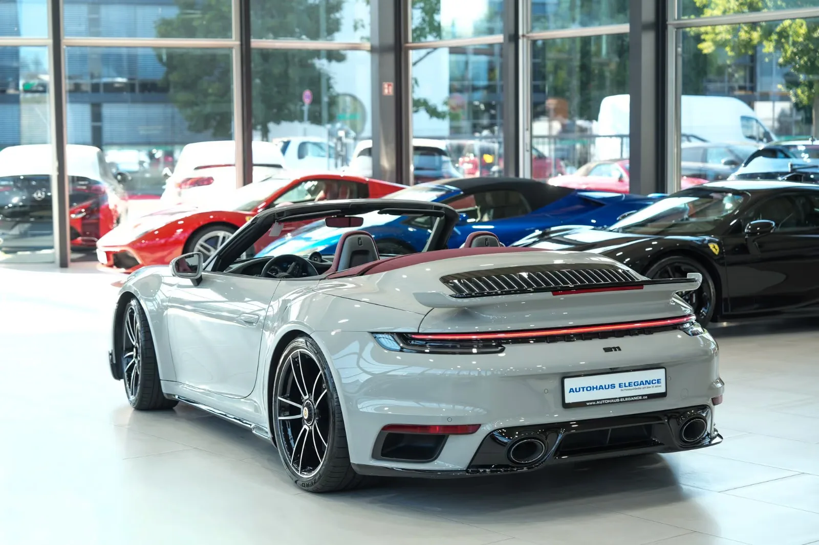 2021 Porsche 911 Turbo S Cabriolet, 3/30