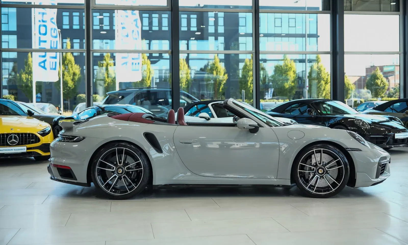 2021 Porsche 911 Turbo S Cabriolet, 6/30