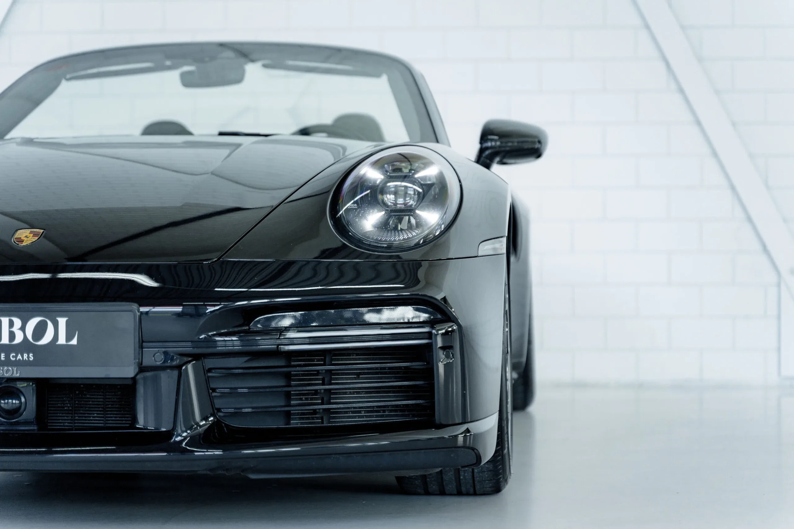 2021 Porsche 911 Turbo S Cabriolet, 18/30