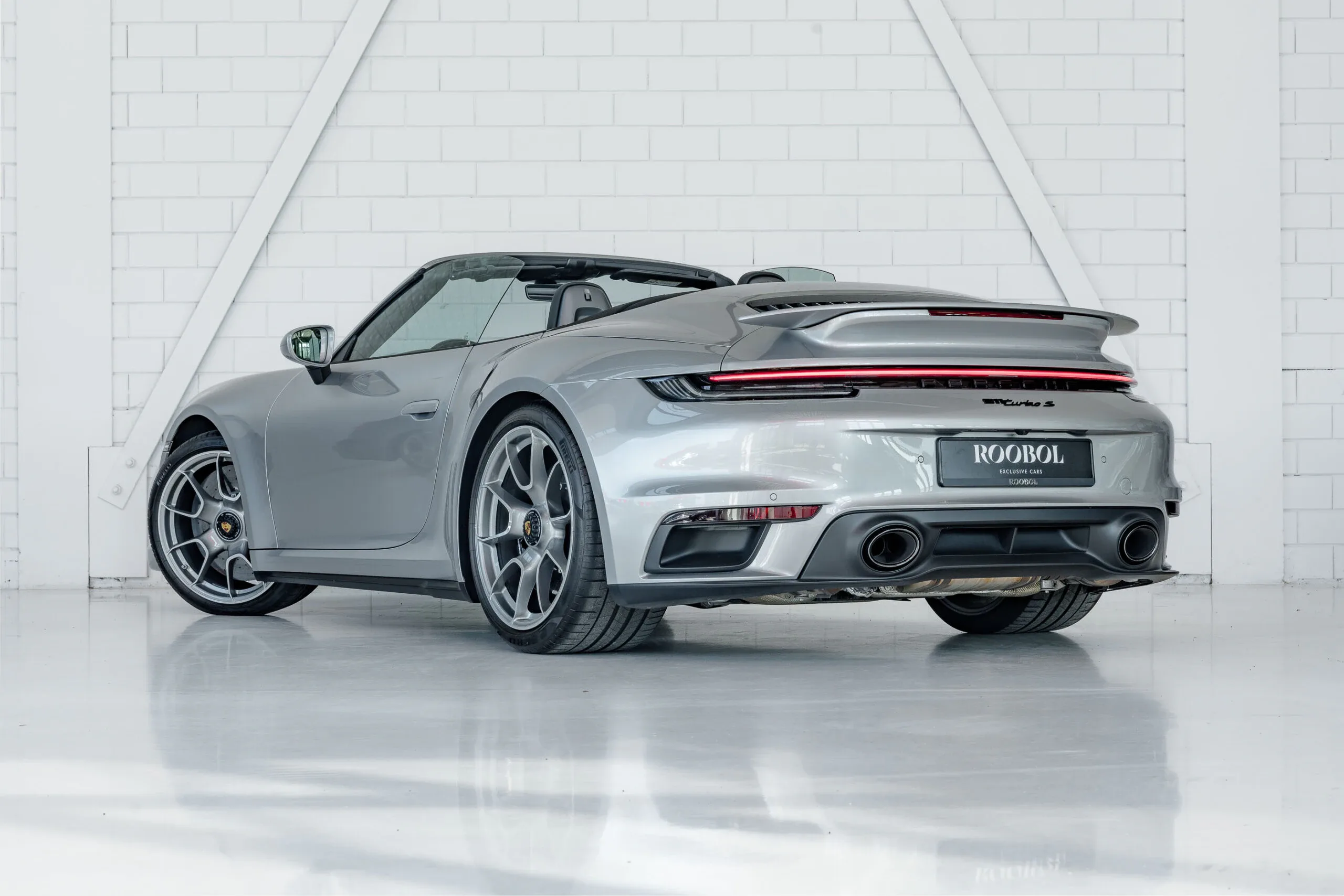 2021 Porsche 911 Turbo S Cabriolet, 4/30