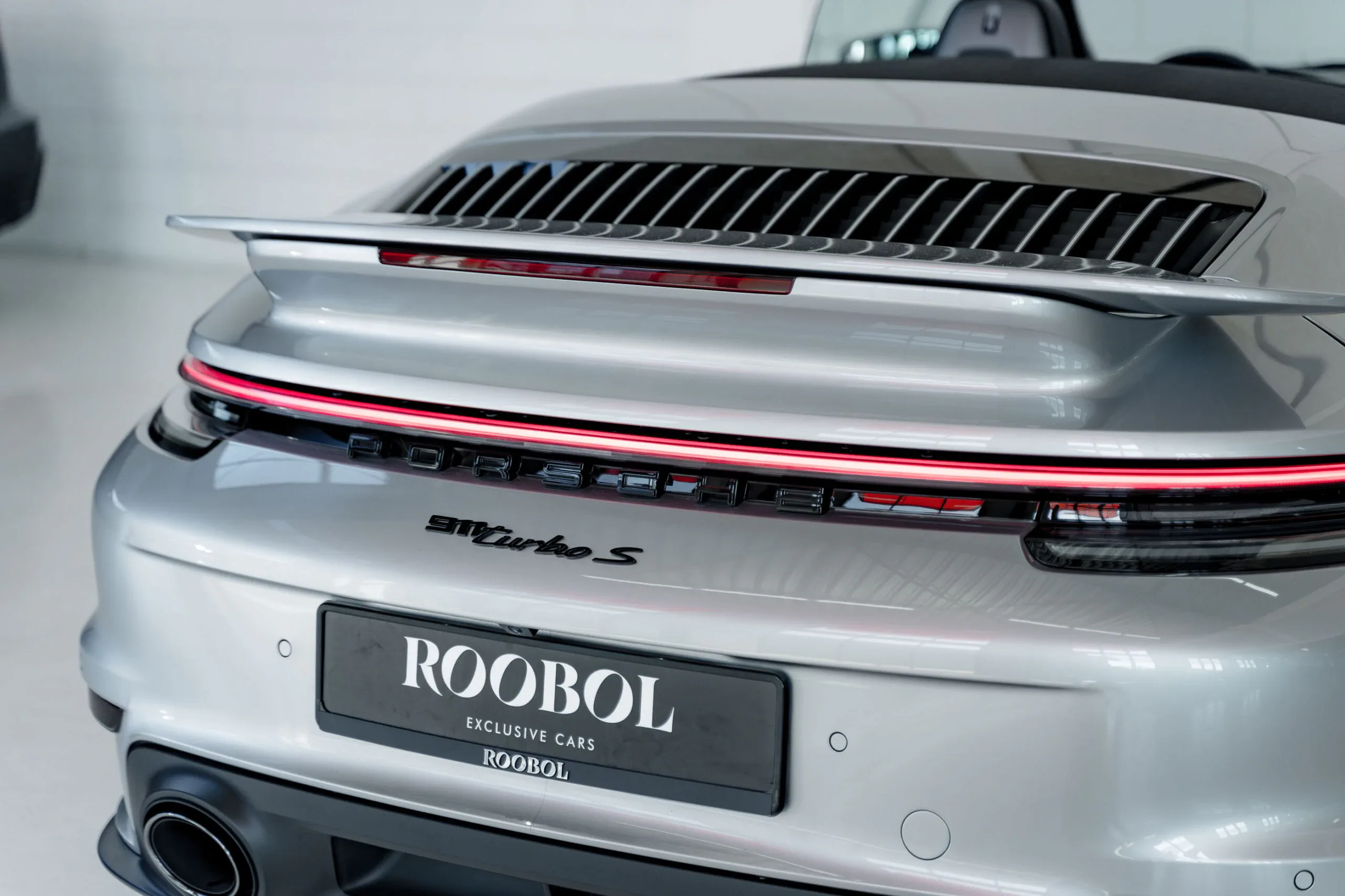 2021 Porsche 911 Turbo S Cabriolet, 19/30