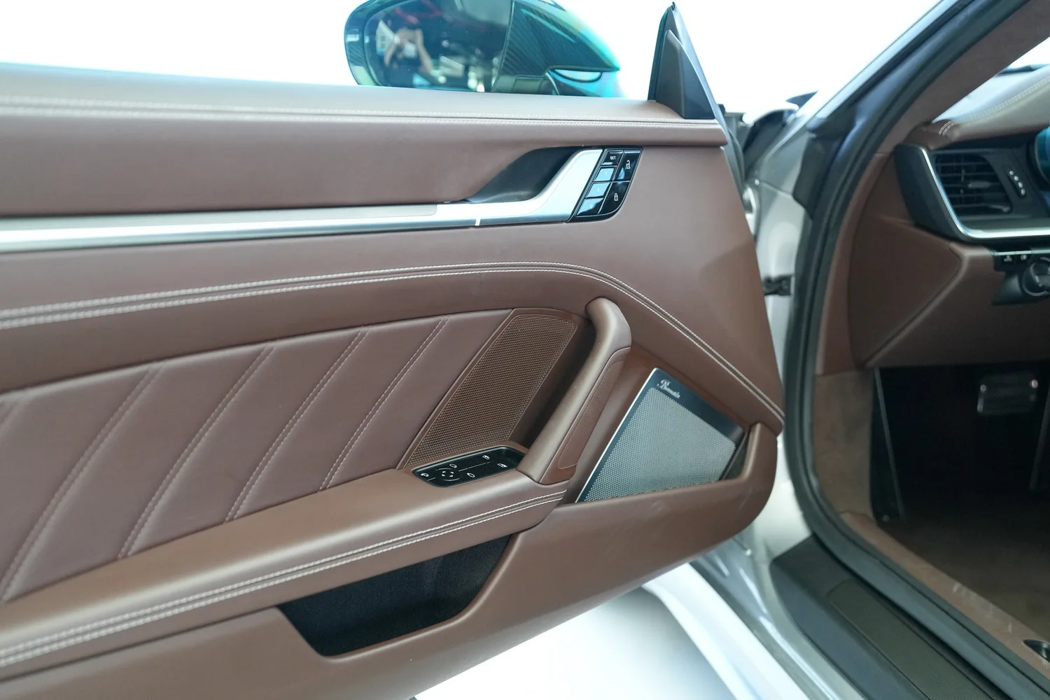 2021 Porsche 911 Turbo S, 2/15