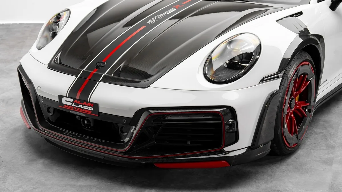 2021 Porsche 911 Turbo S offered by a specialist dealer in Dubai, United Arab Emirates, photo 7 of 25