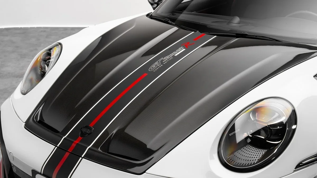 2021 Porsche 911 Turbo S offered by a specialist dealer in Dubai, United Arab Emirates, photo 8 of 25