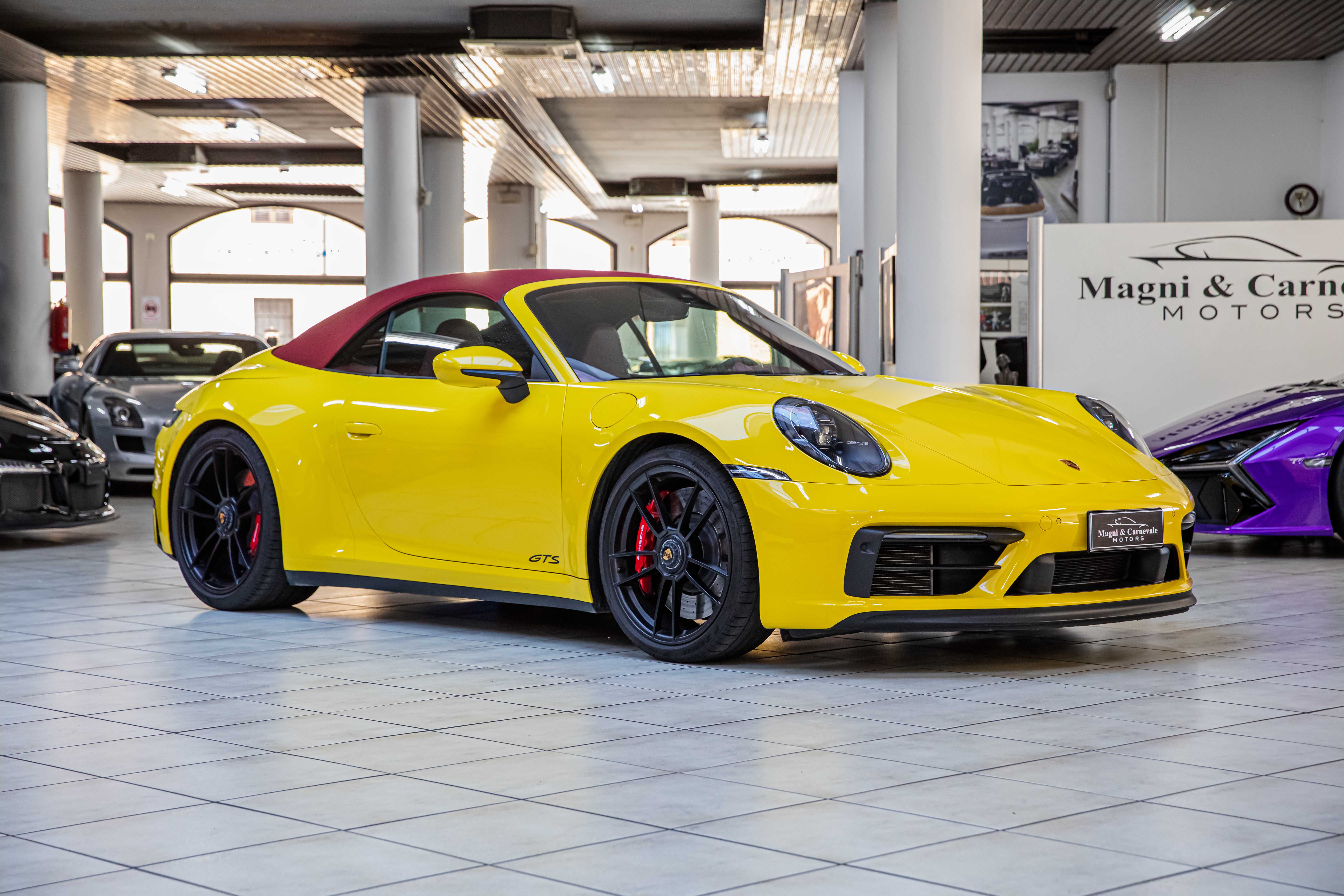 2021 Porsche 911 Carrera 4 GTS Cabriolet offered by a specialist dealer in Milan, Italy, photo 6 of 20