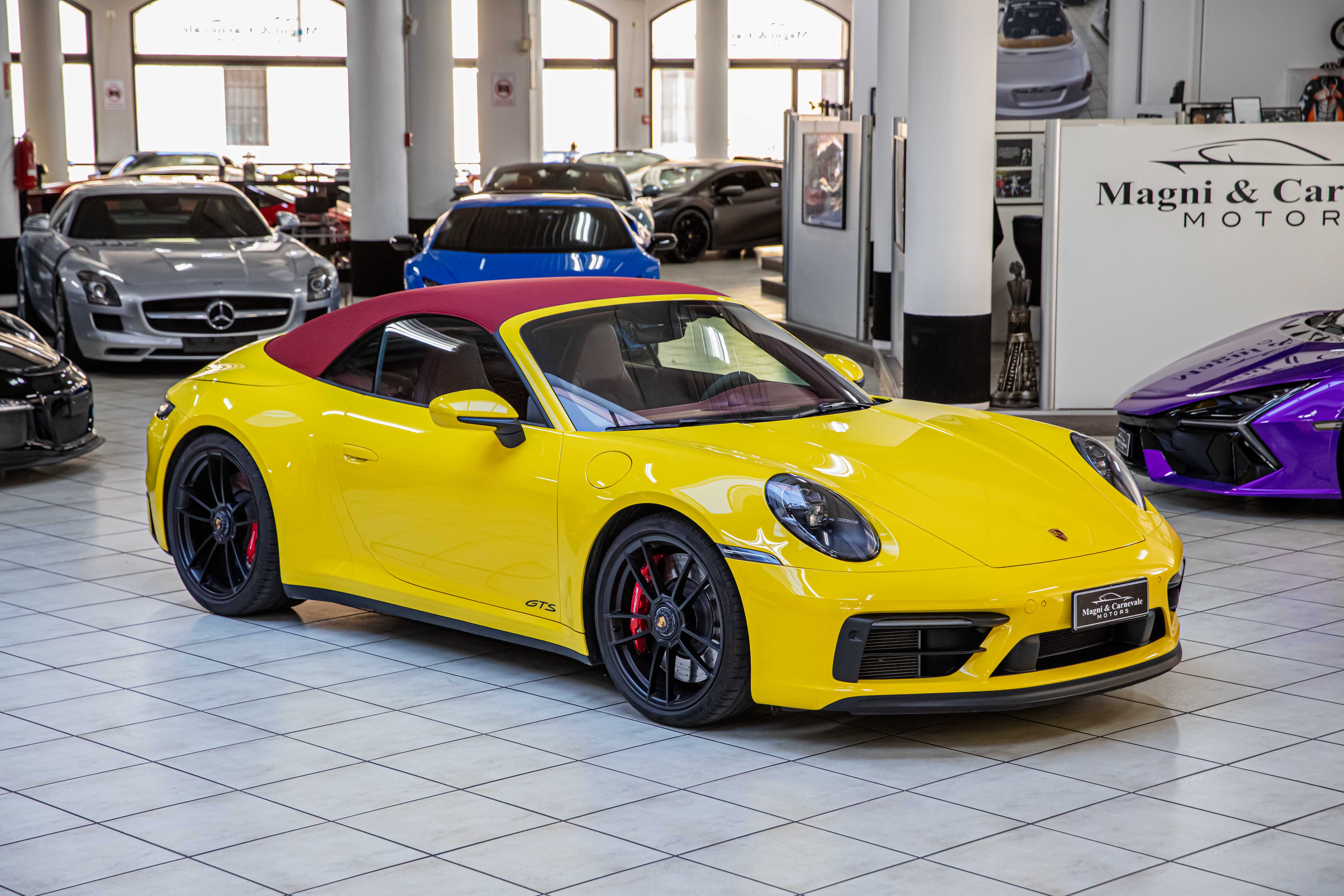 2021 Porsche 911 Carrera 4 GTS Cabriolet offered by a specialist dealer in Milan, Italy, photo 7 of 20