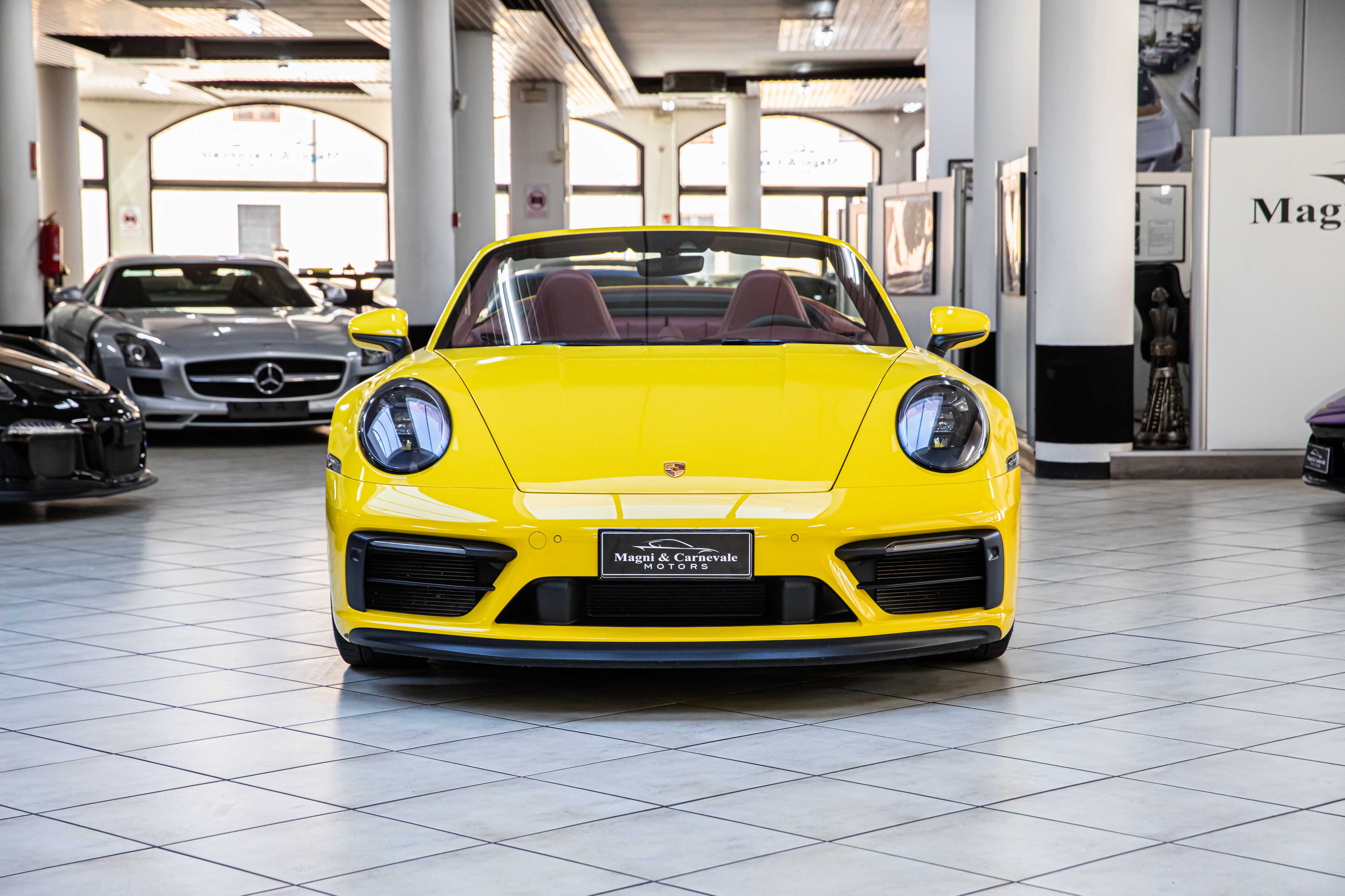 2021 Porsche 911 Carrera 4 GTS Cabriolet offered by a specialist dealer in Milan, Italy, photo 16 of 20