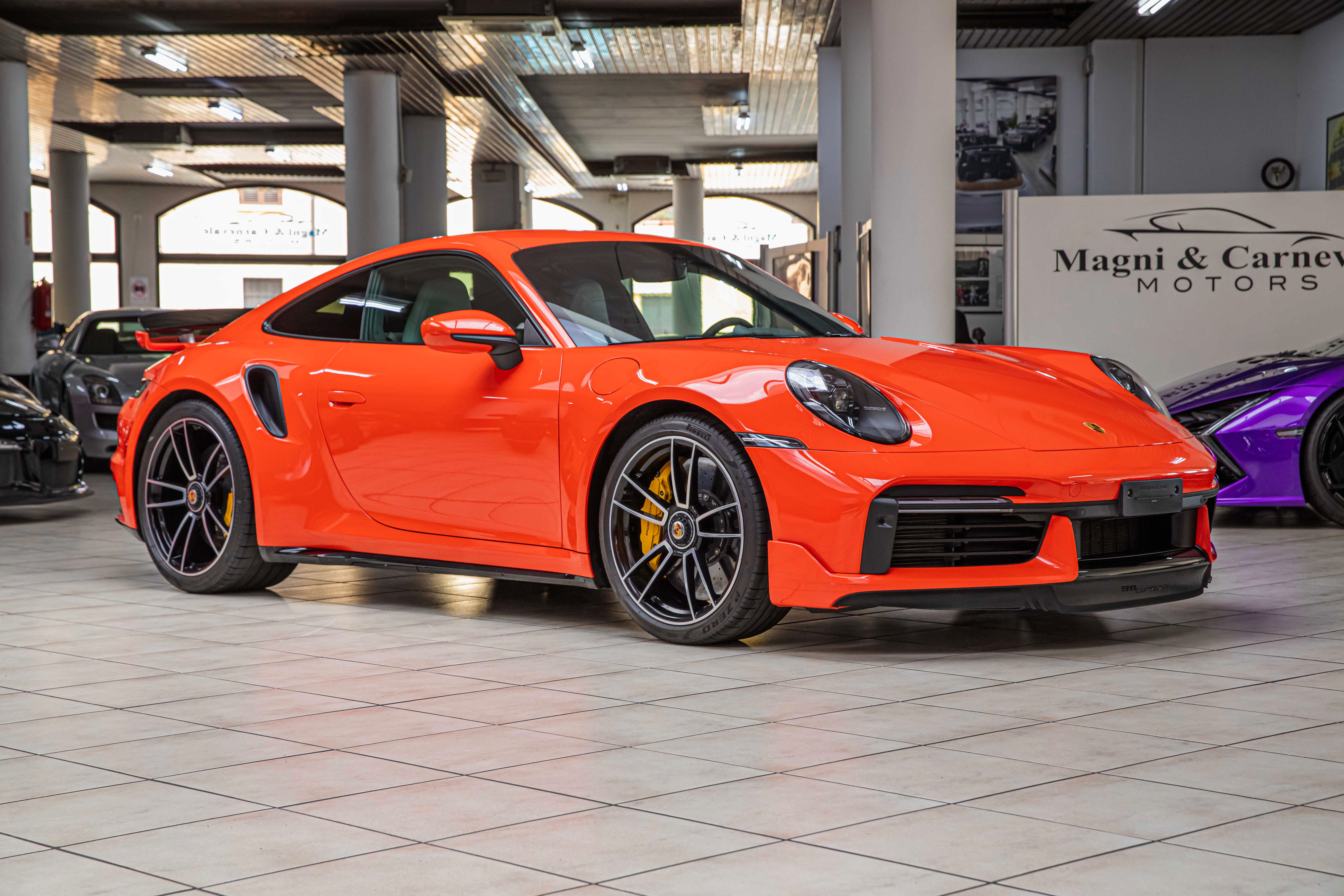 2021 Porsche 911 Turbo S offered by a specialist dealer in Milan, Italy, photo 4 of 20
