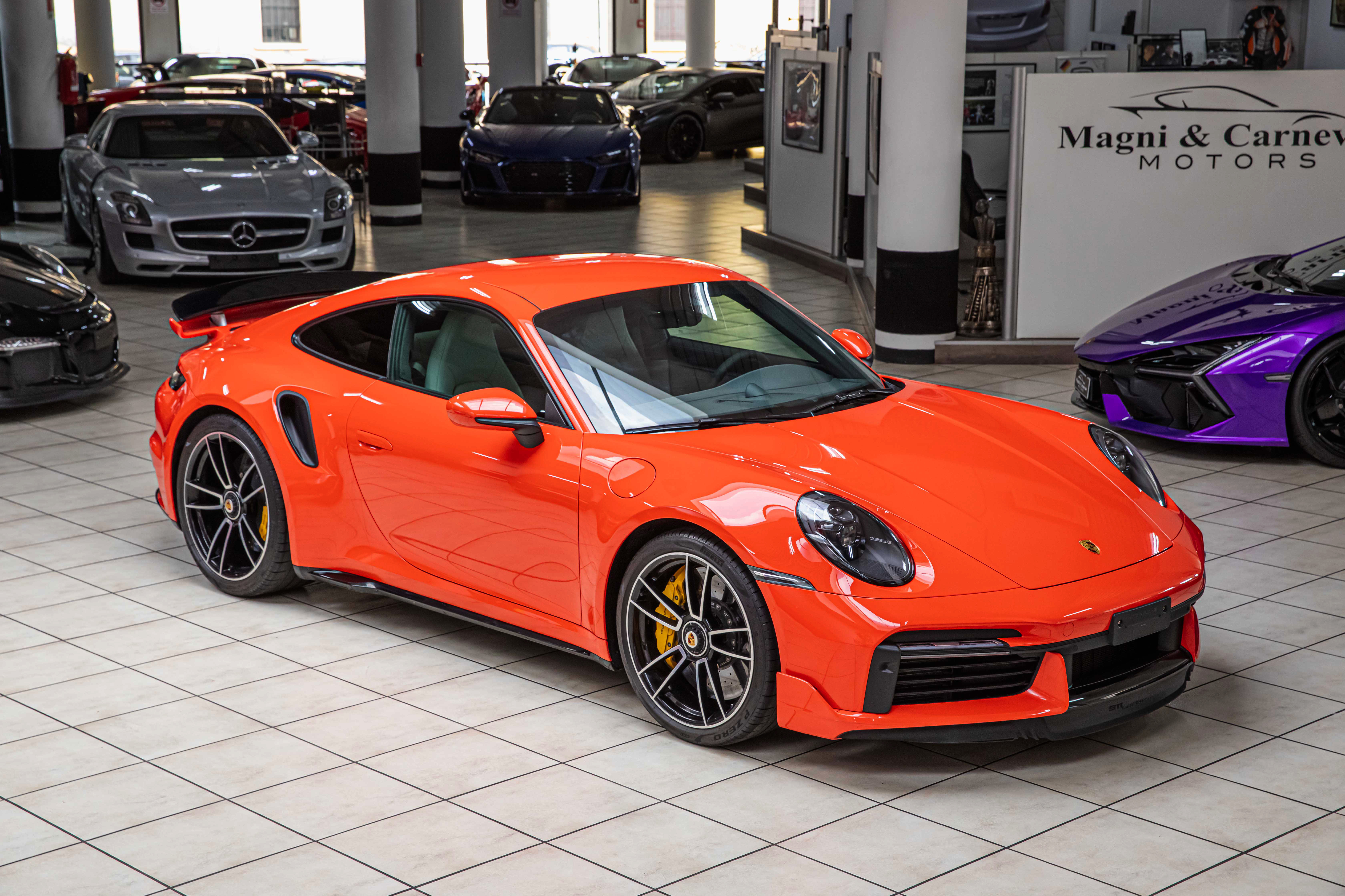 2021 Porsche 911 Turbo S offered by a specialist dealer in Milan, Italy, photo 5 of 20