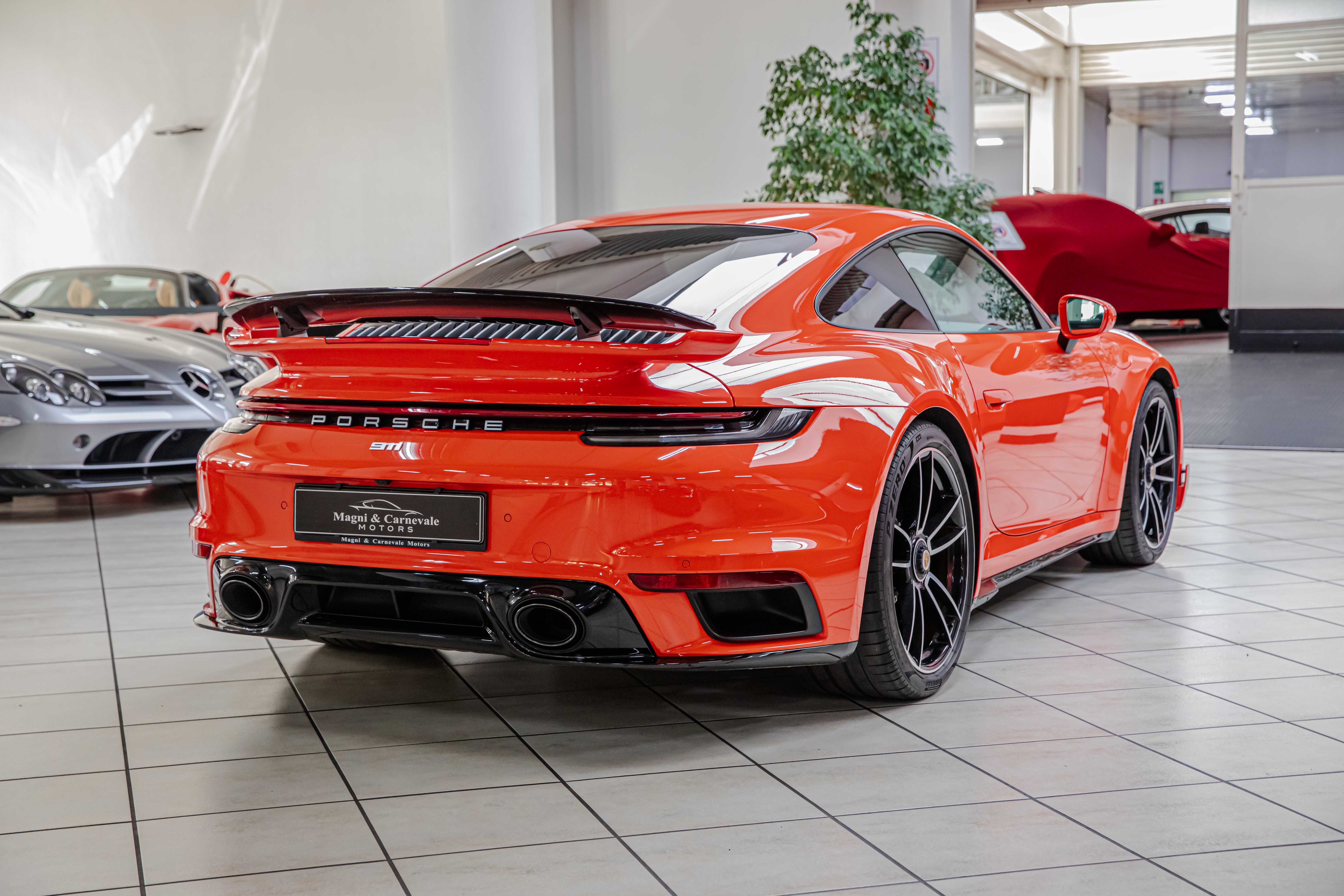 2021 Porsche 911 Turbo S offered by a specialist dealer in Milan, Italy, photo 11 of 20
