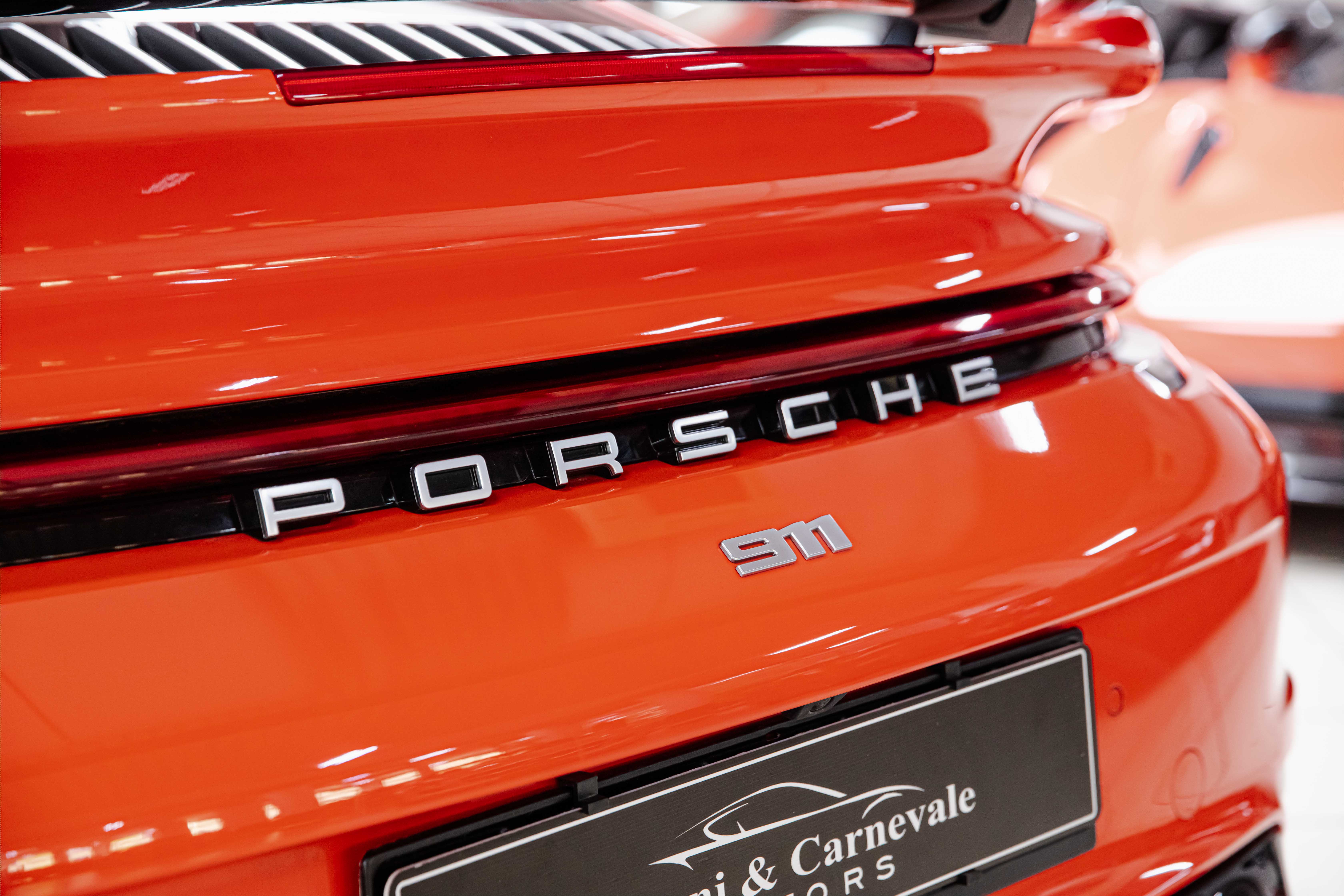 2021 Porsche 911 Turbo S offered by a specialist dealer in Milan, Italy, photo 13 of 20