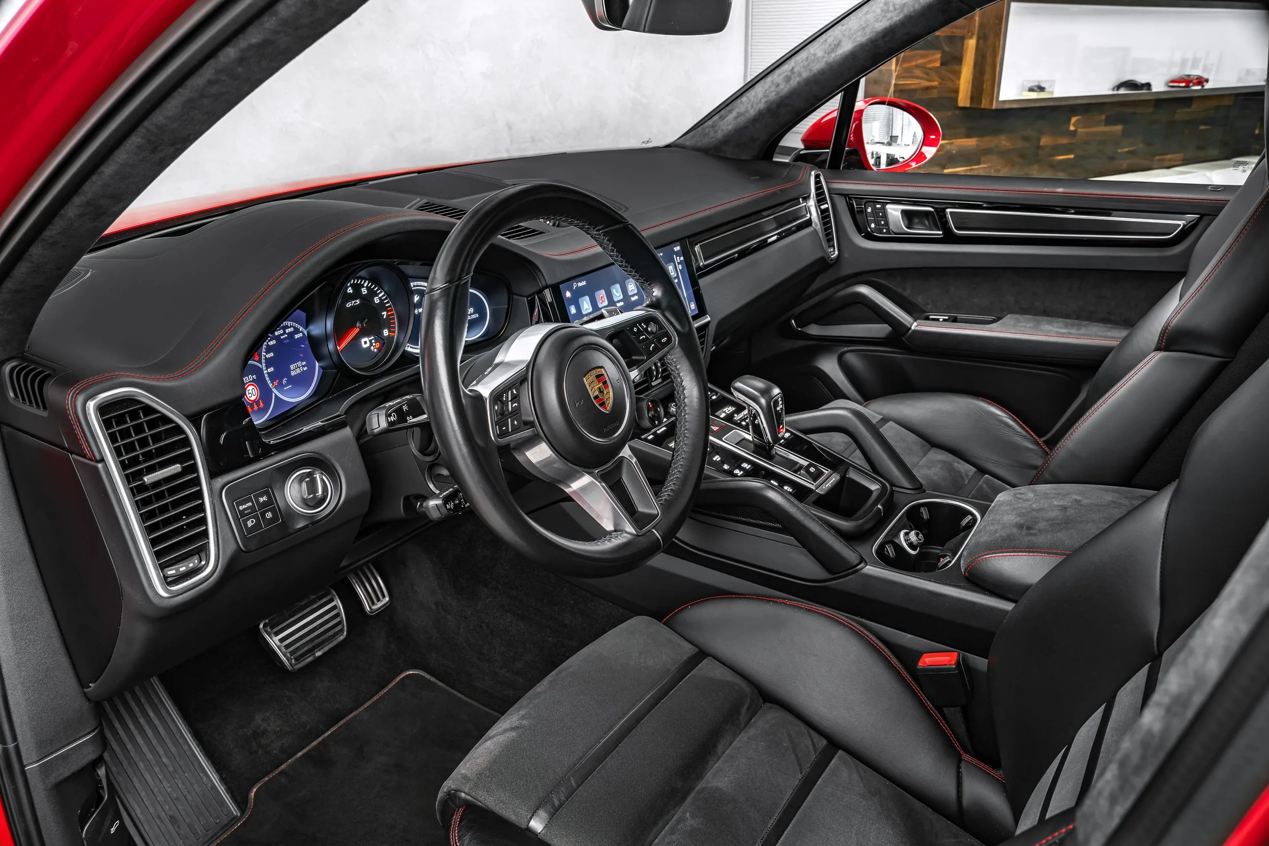 2021 Porsche Cayenne GTS, 12/27