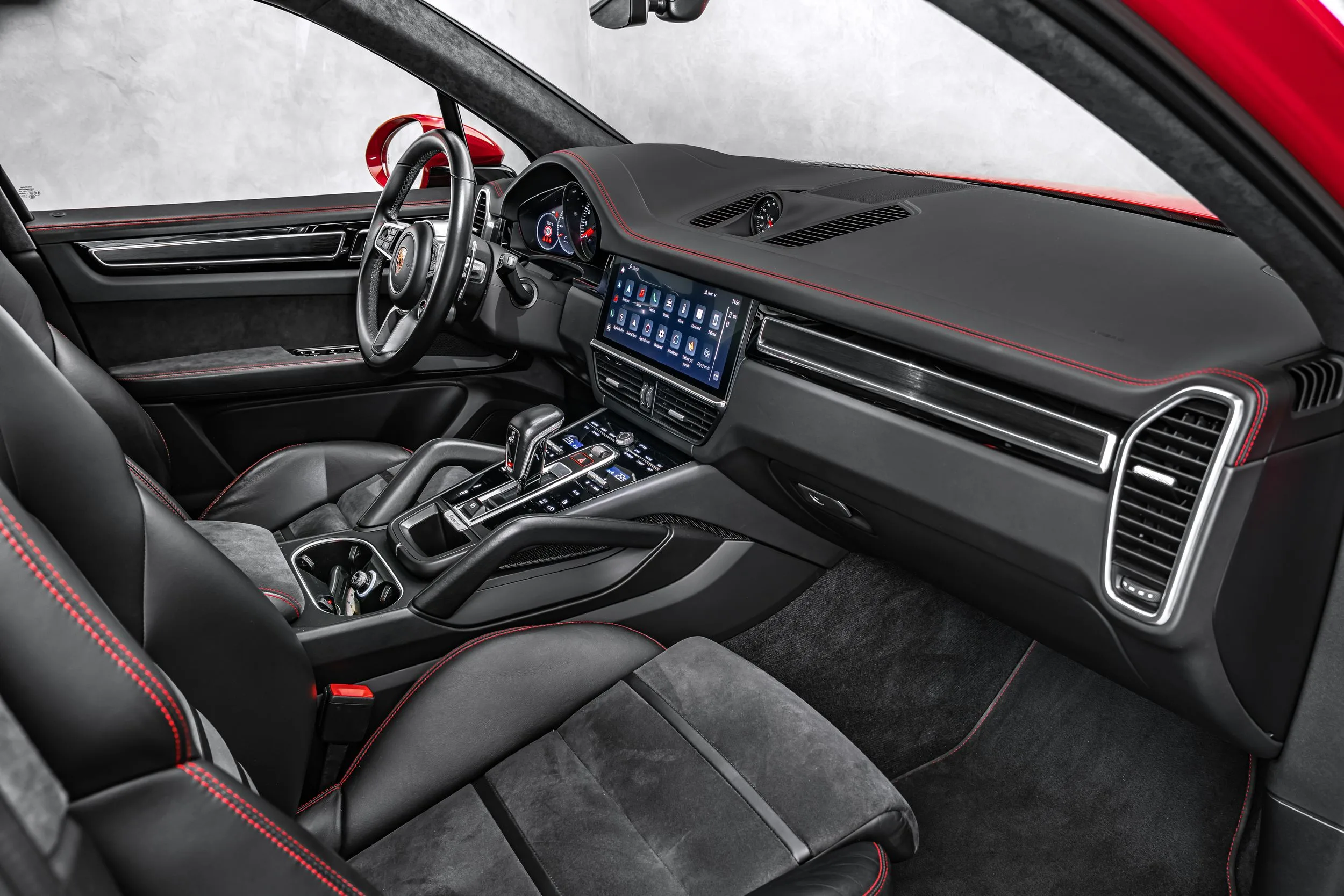 2021 Porsche Cayenne GTS, 13/27