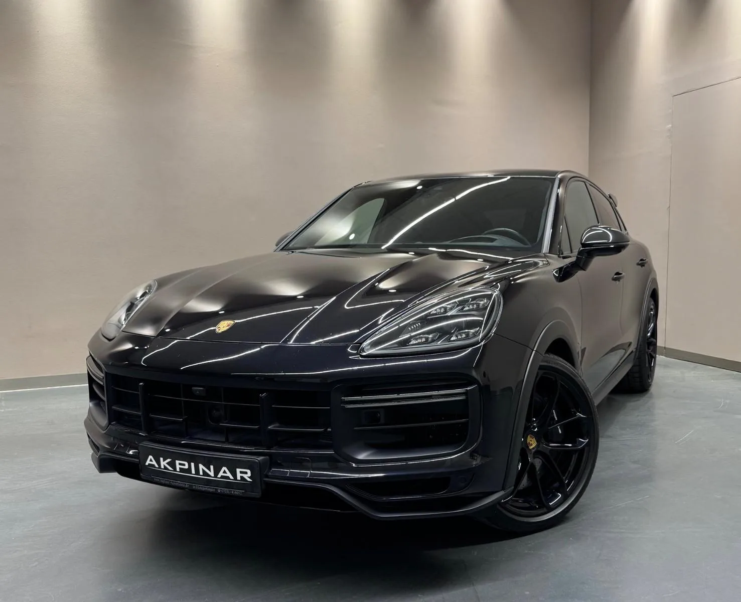 2021 Porsche Cayenne Turbo GT, 2/17