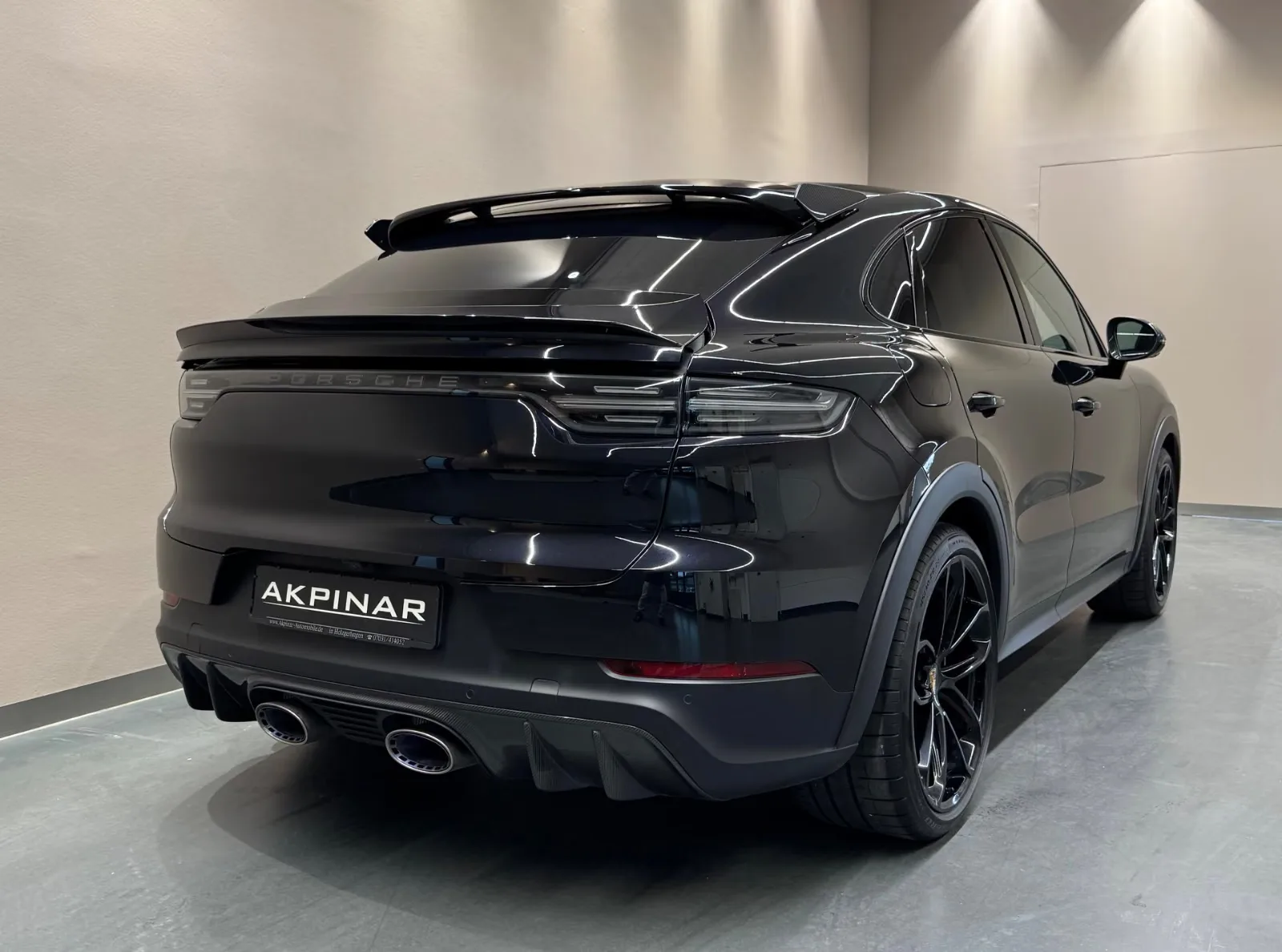 2021 Porsche Cayenne Turbo GT, 4/17