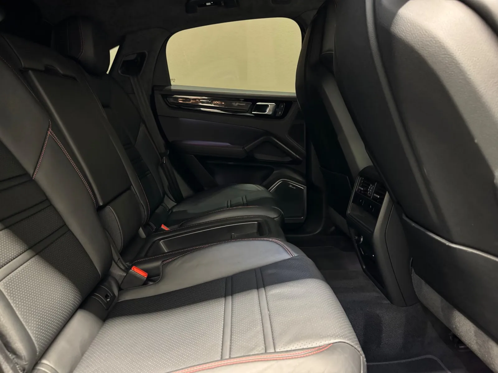 2021 Porsche Cayenne Turbo GT, 15/17