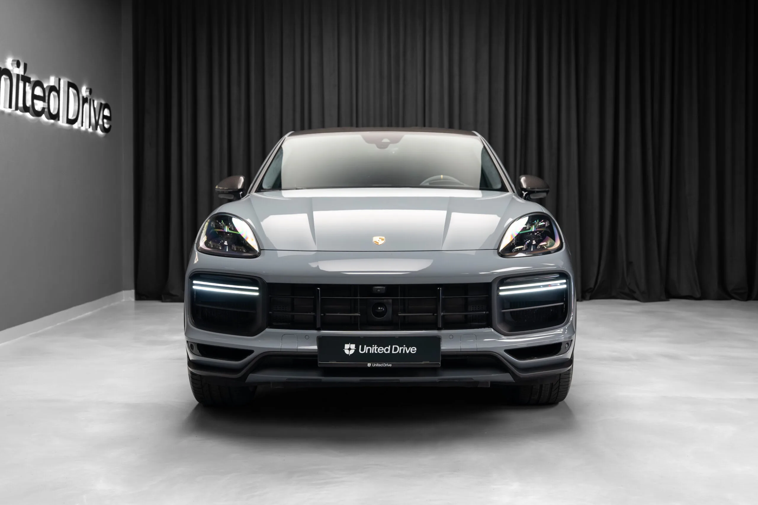 2021 Porsche Cayenne Turbo GT, 2/30