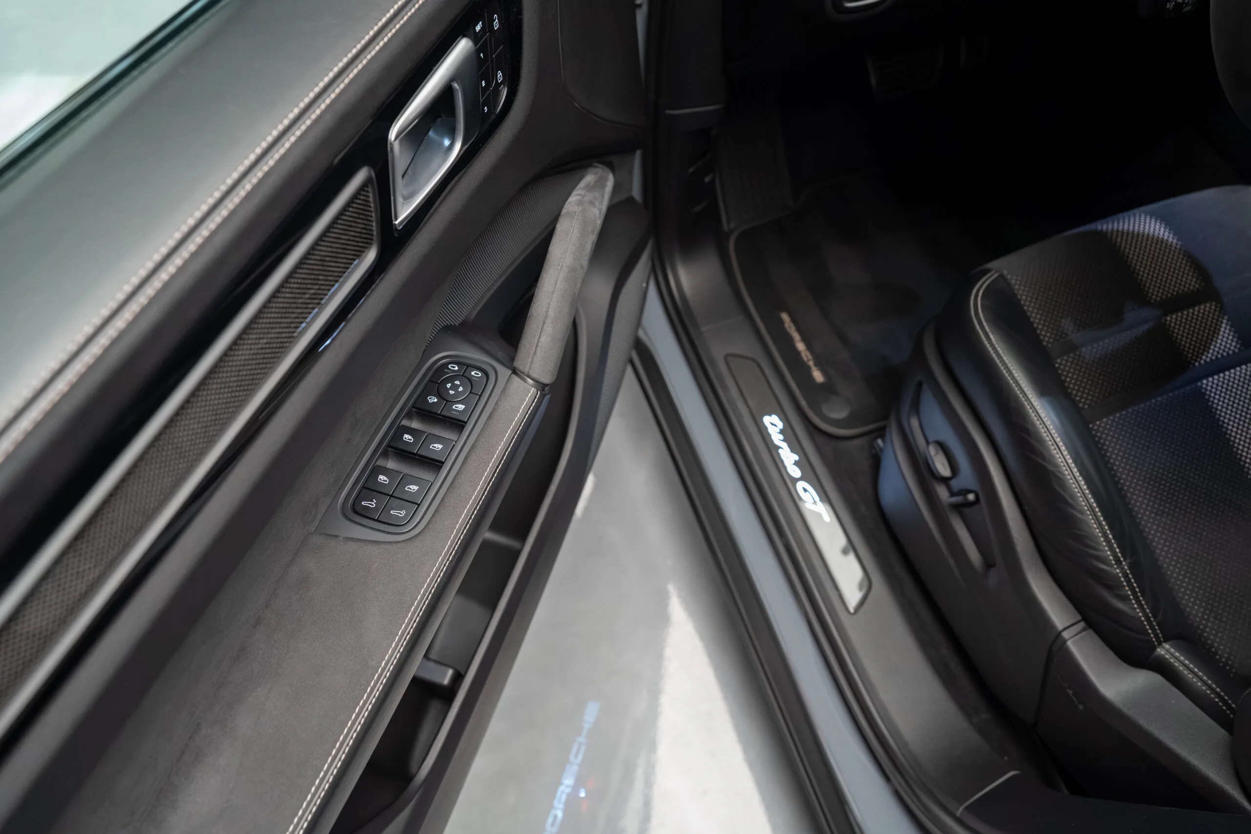 2021 Porsche Cayenne Turbo GT, 13/30