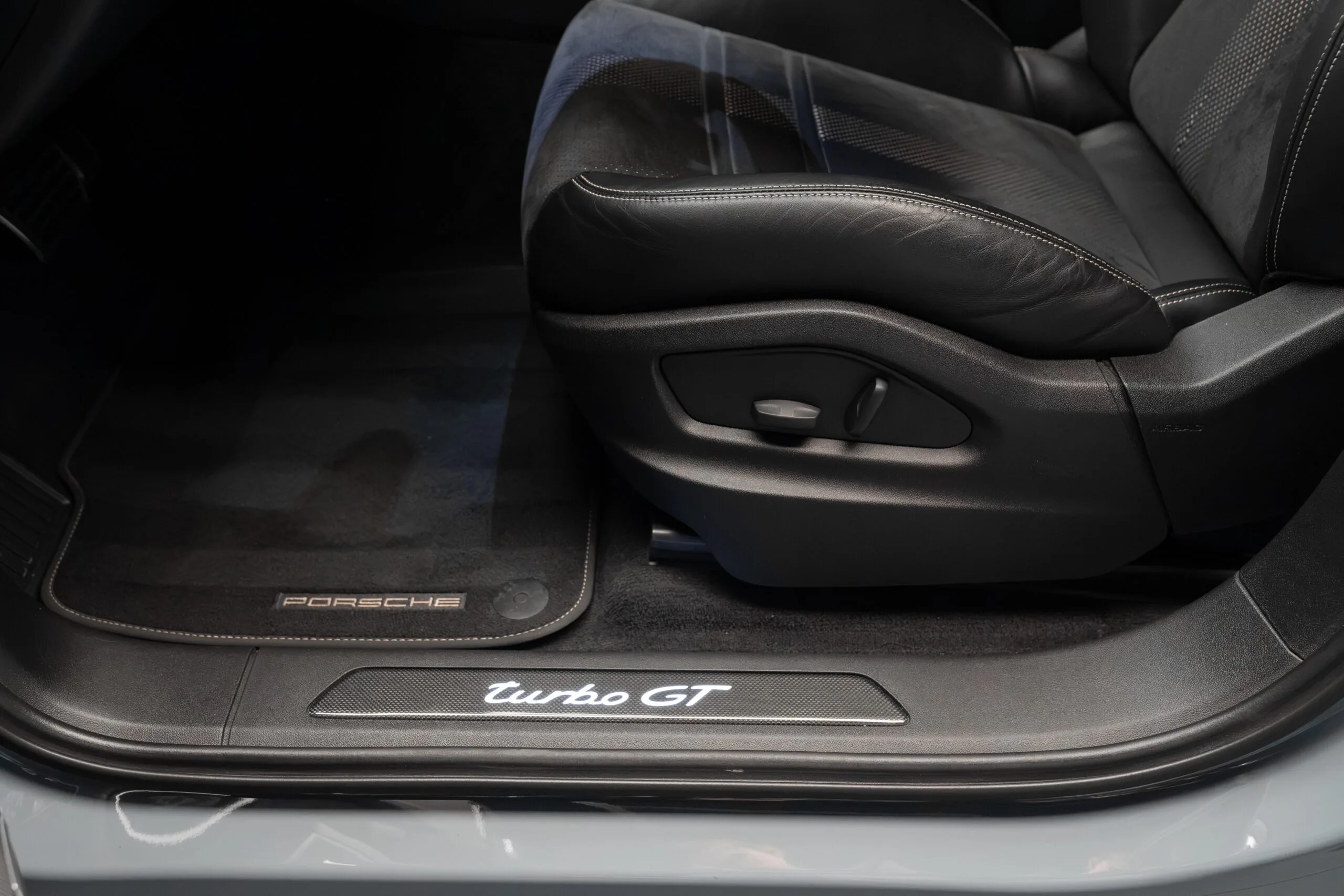2021 Porsche Cayenne Turbo GT, 15/30
