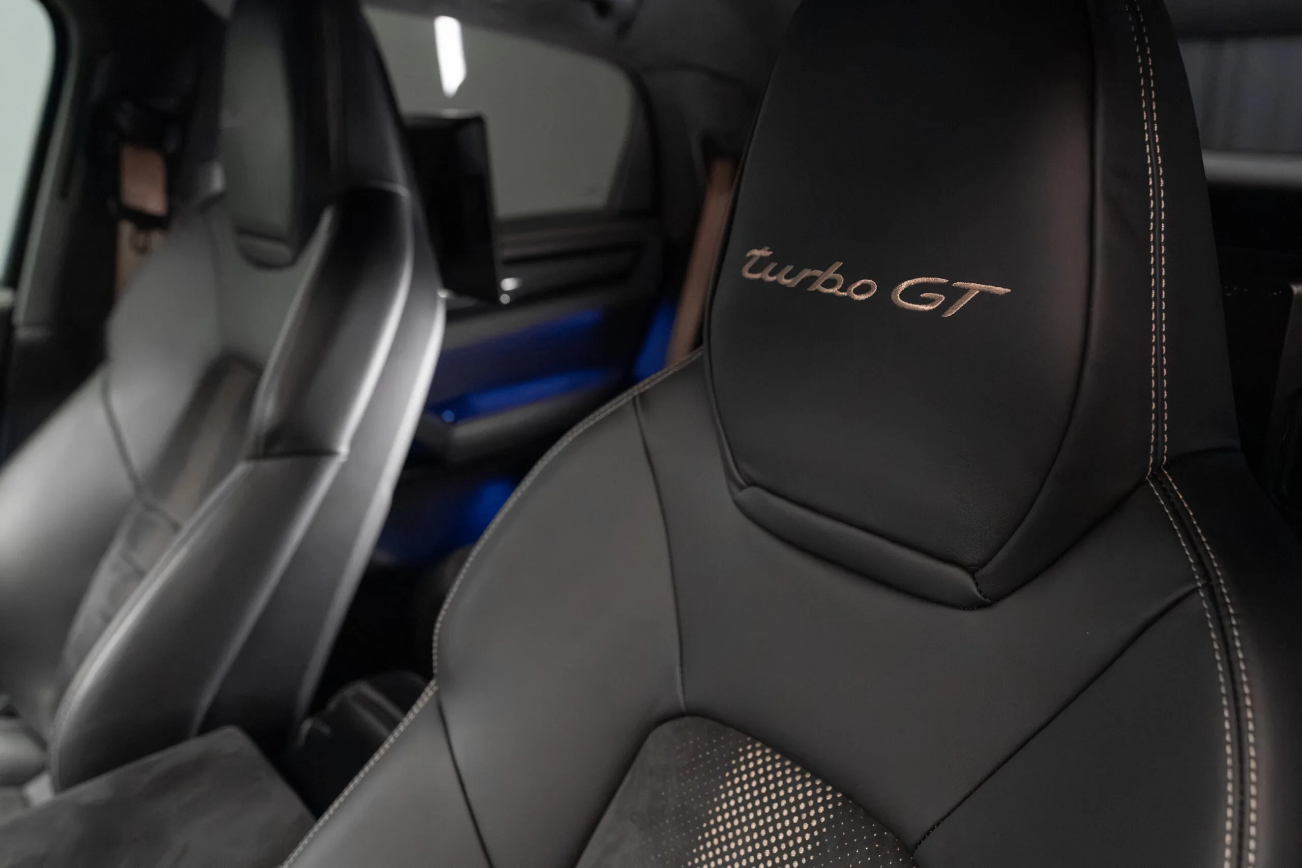 2021 Porsche Cayenne Turbo GT, 27/30