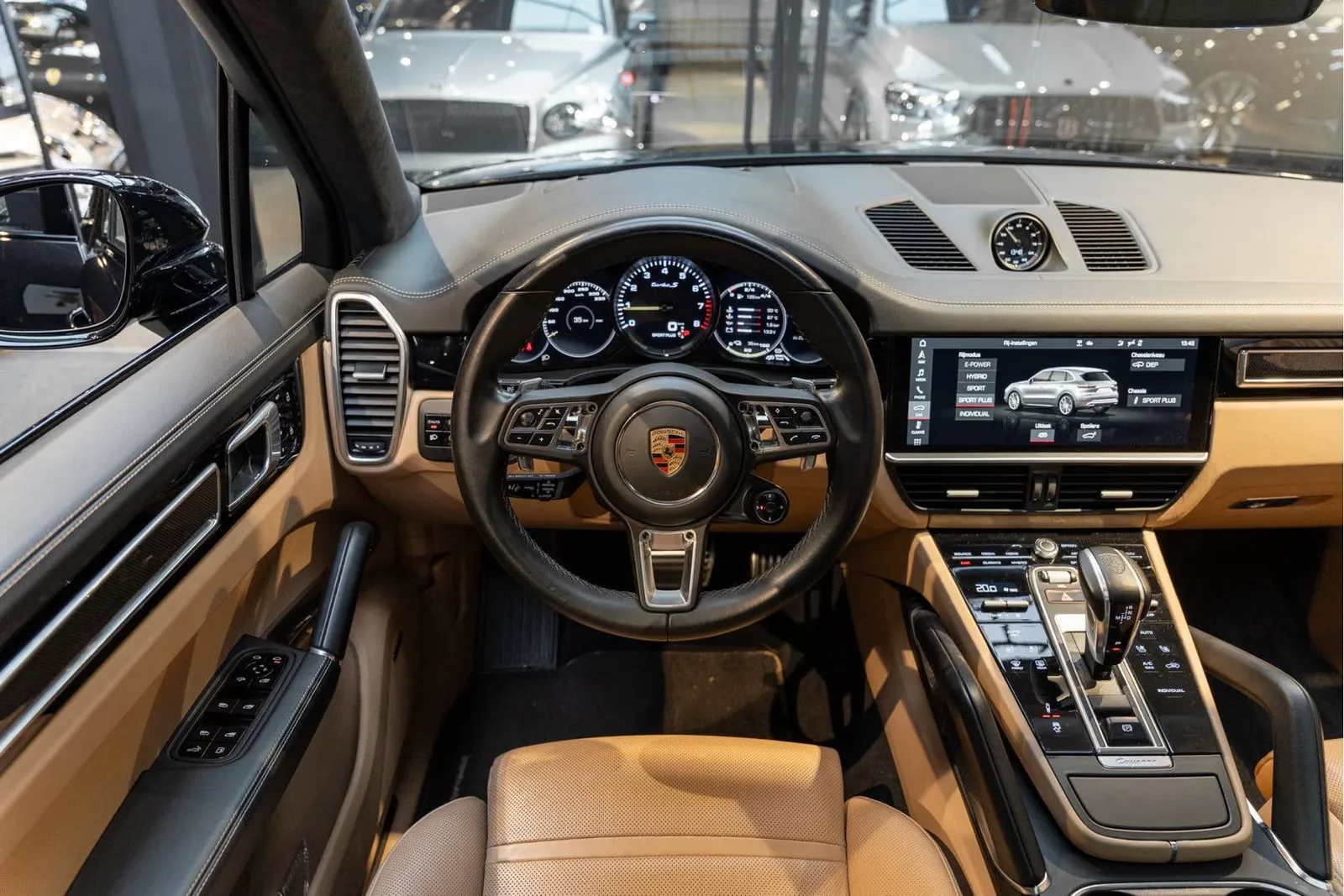 2021 Porsche Cayenne Turbo S E-Hybrid Techart / Exclusive Manufaktur, 7/30