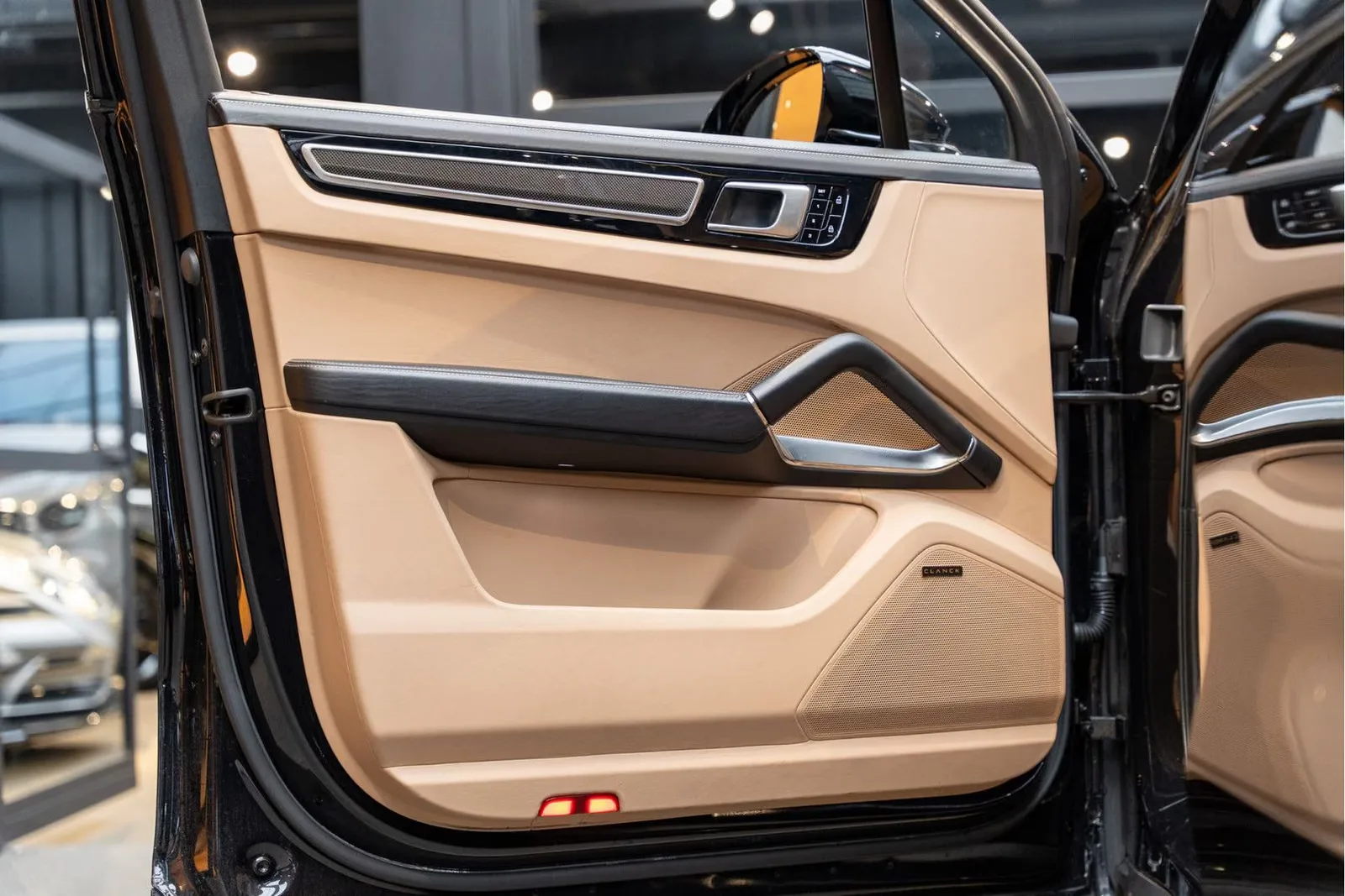 2021 Porsche Cayenne Turbo S E-Hybrid Techart / Exclusive Manufaktur, 27/30