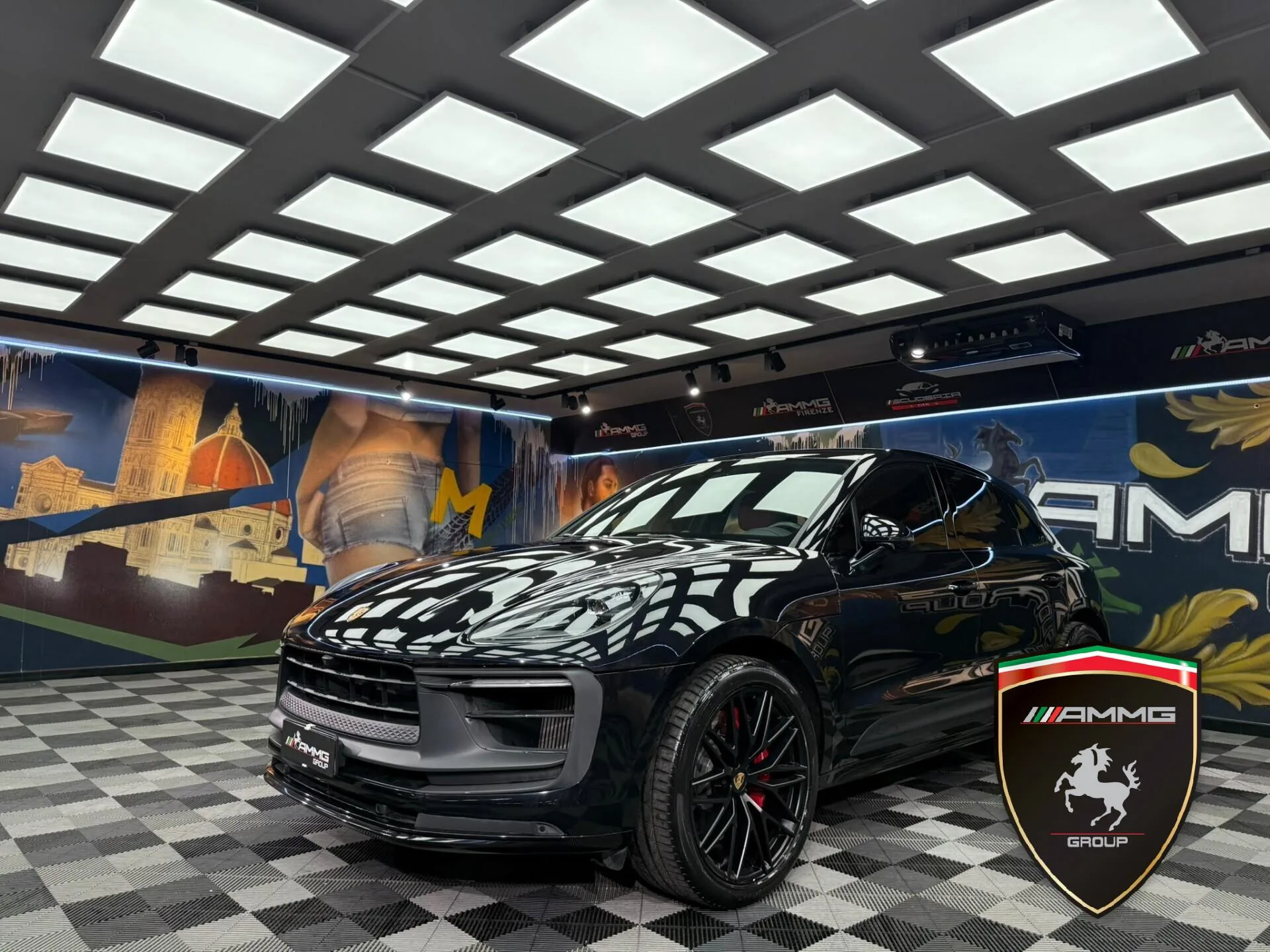 2021 Porsche Macan GTS offered by a specialist dealer in Calenzano, Italy, main photo