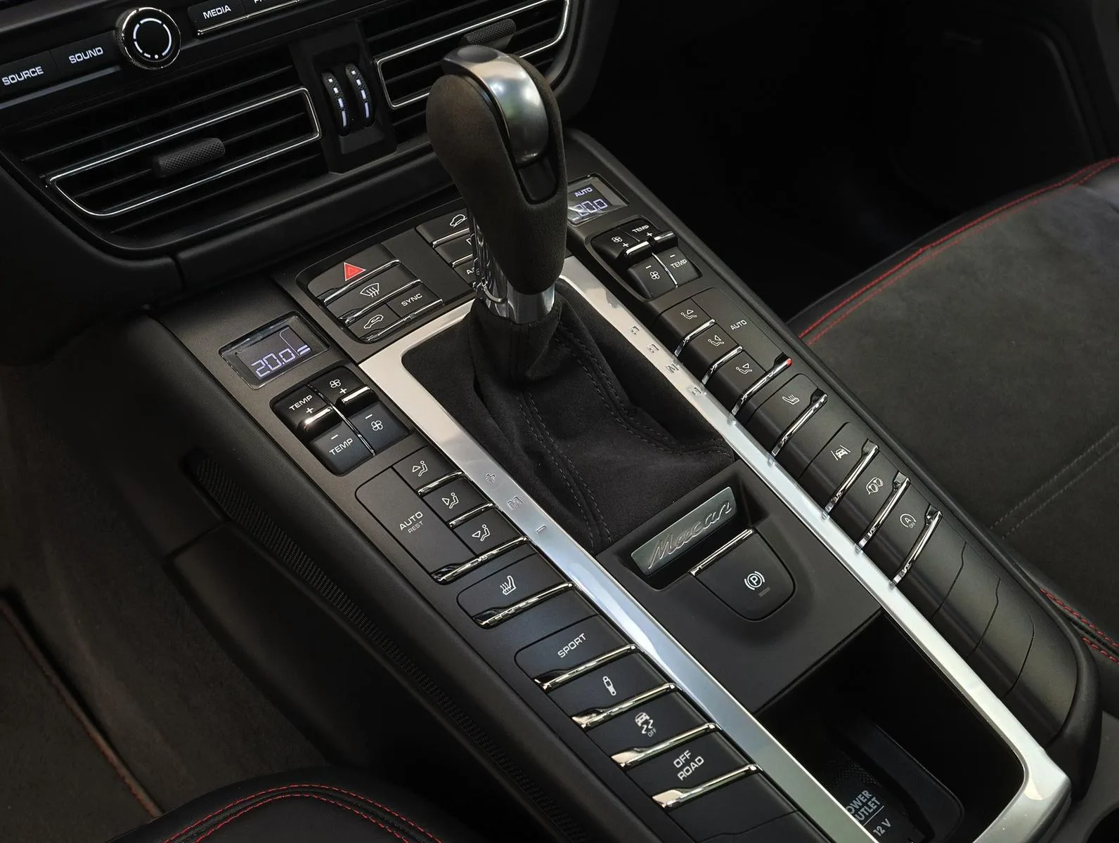 2021 Porsche Macan GTS, 15/27